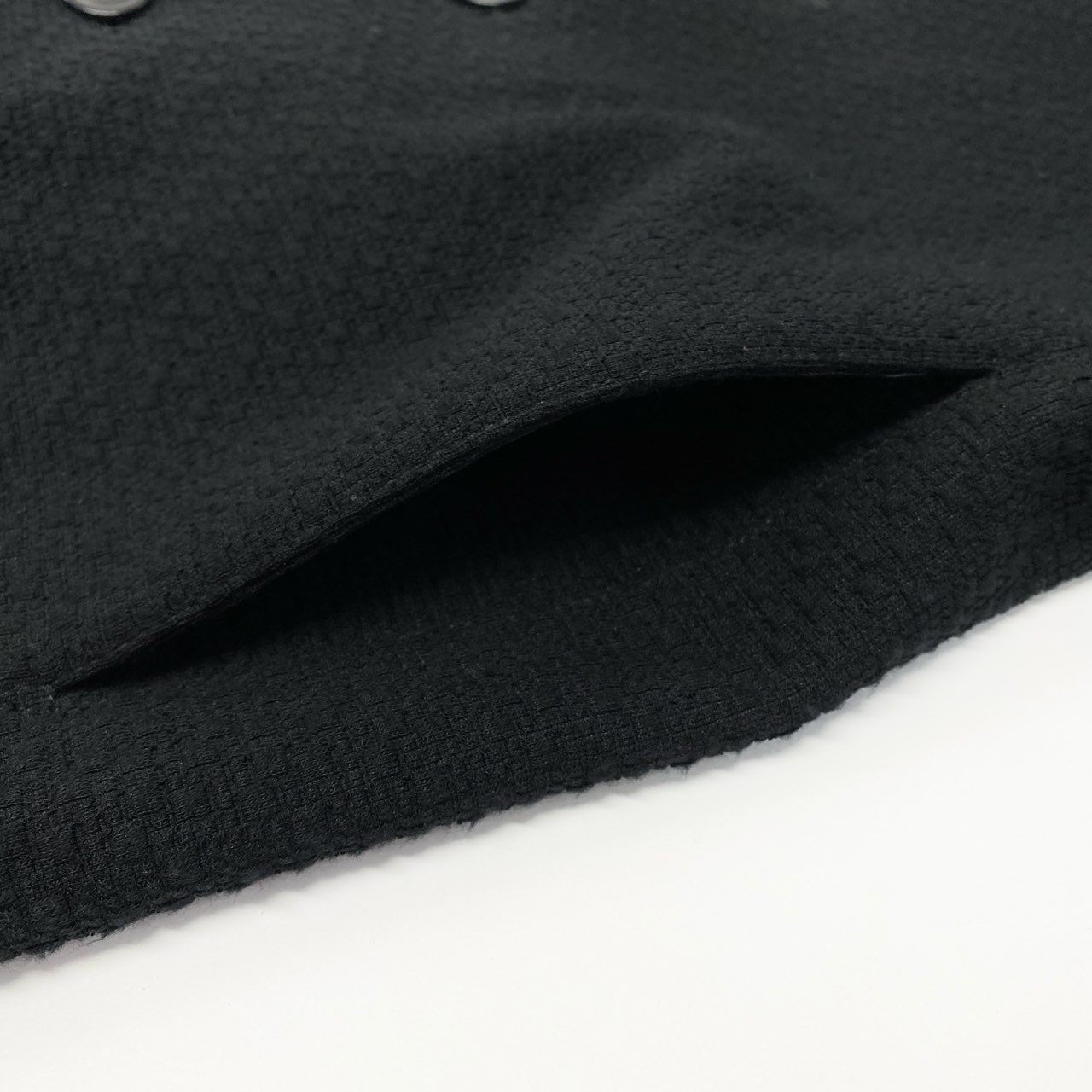 60c6 LEONARD レオナール カンカン素材 薄手カーディガン ラインストーンロゴ LL ブラック レディースu02t