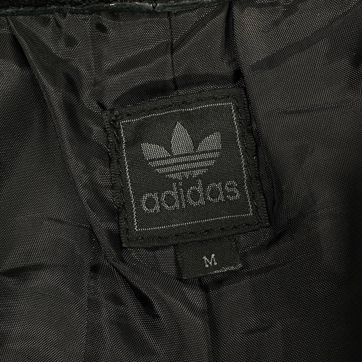 55f10 adidas アディダス 2002年 黒タグ レザー トラックパンツ トレフォイルロゴ 刺繍 サイズM ブラック レッド メンズ 紳士服u02t