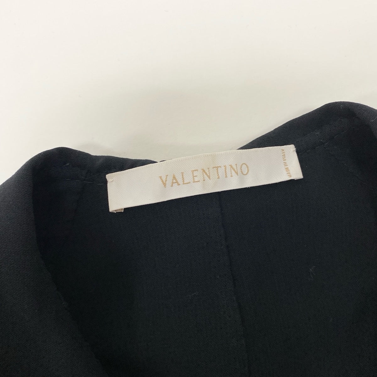 3f17 VALENTINO ヴァレンティノ ジャケットカーディガン ブラウスカーディガン フリルデザイン イタリア製 4サイズ ブラック ポリエステル100％ レディース 女性用u02t