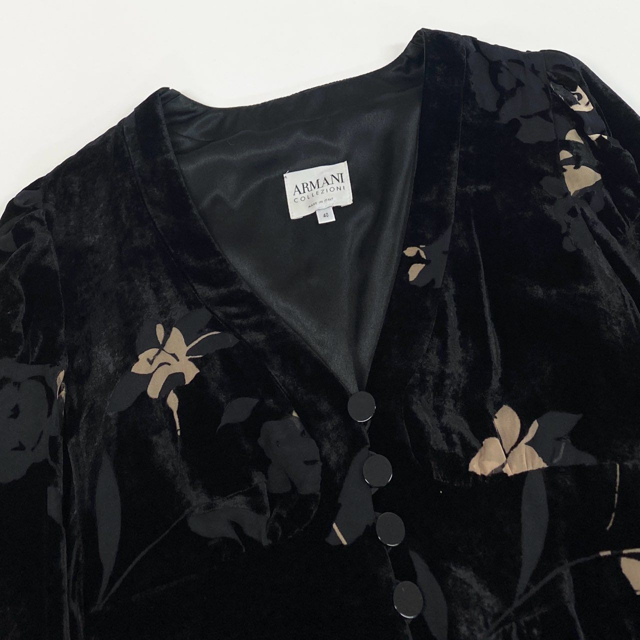 72b10 【美品】ARMANI COLLEZIONI アルマーニコレッツォーニ 花柄ベロアジャケットブラウス Vネックパフスリーブブラウス  40サイズ ブラック レディース 女性用k02i