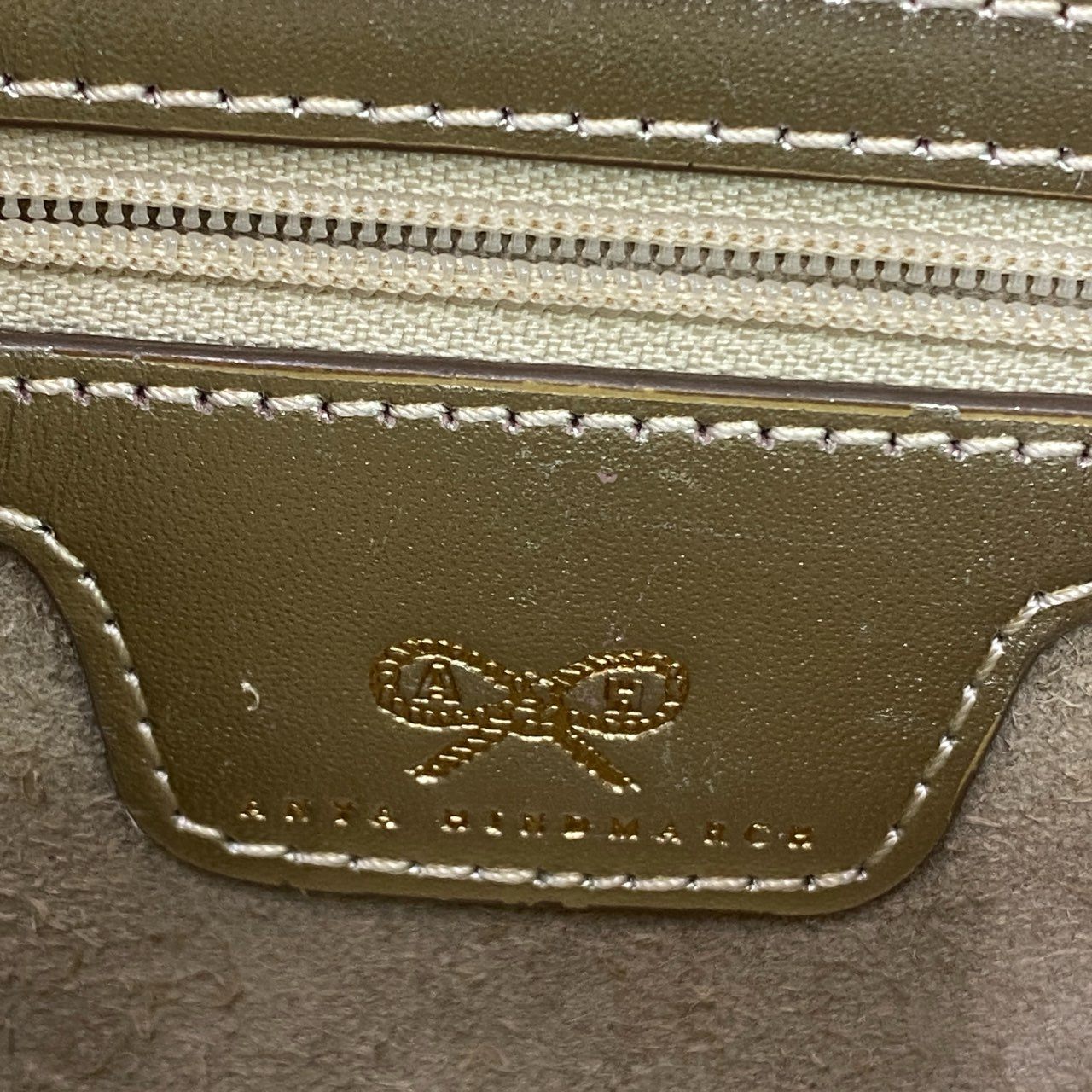 Dl9 ANYA HINDMARCH アニヤハインドマーチ 編み込み クラッチバッグ ゴールド レザー 結婚式 セレモニー パーティ ポーチ カバン