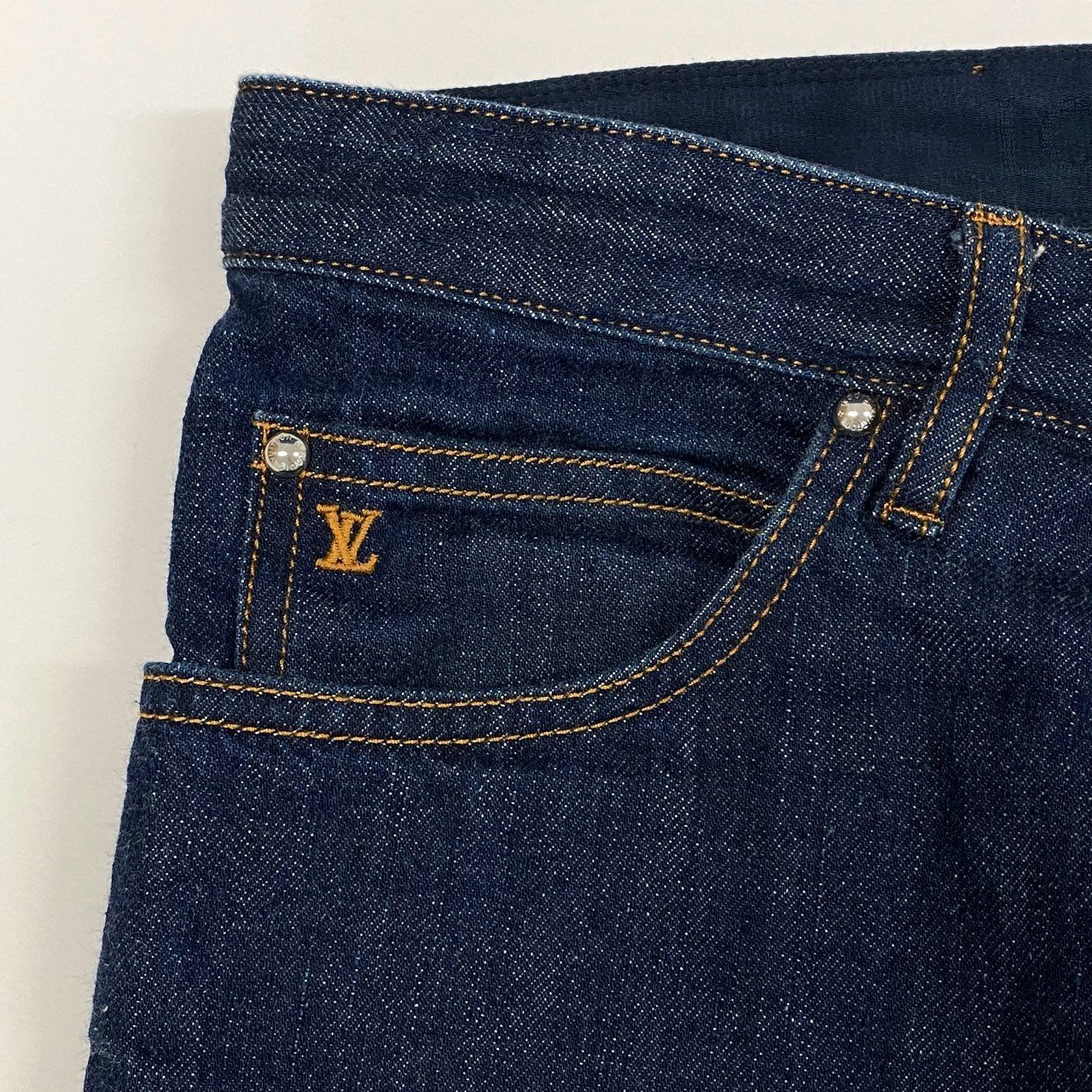 46j3 《美品》 LOUIS VUITTON ルイヴィトン デニムパンツ LV刺繍 ロゴボタン  H7D50WDBB SL FR36 インディゴブルー コットン メンズo07t