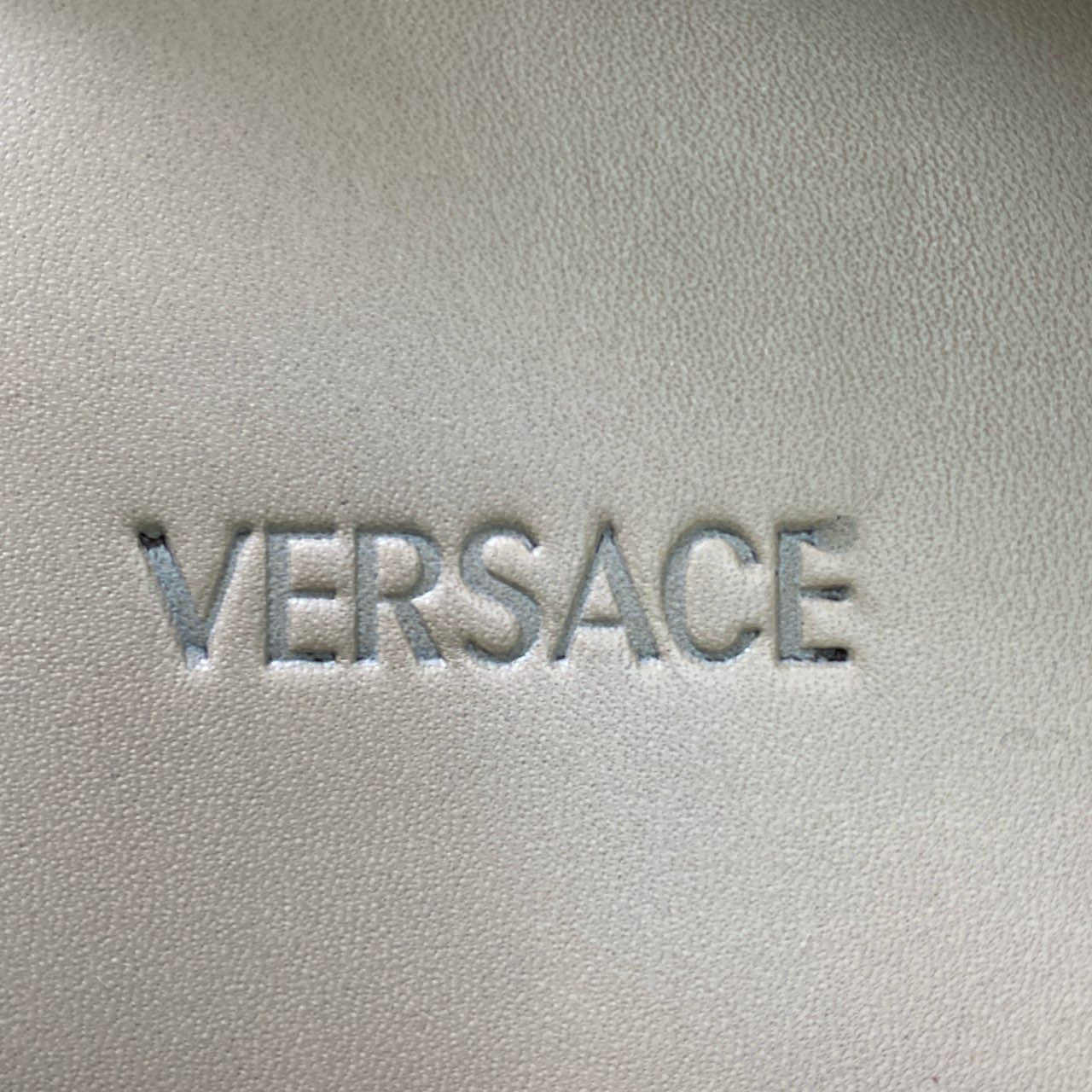 7d16 《美品》 VERSACE ヴェルサーチ フラットレザーサンダル 41 ベージュ Leather シューズ イタリア製 夏
