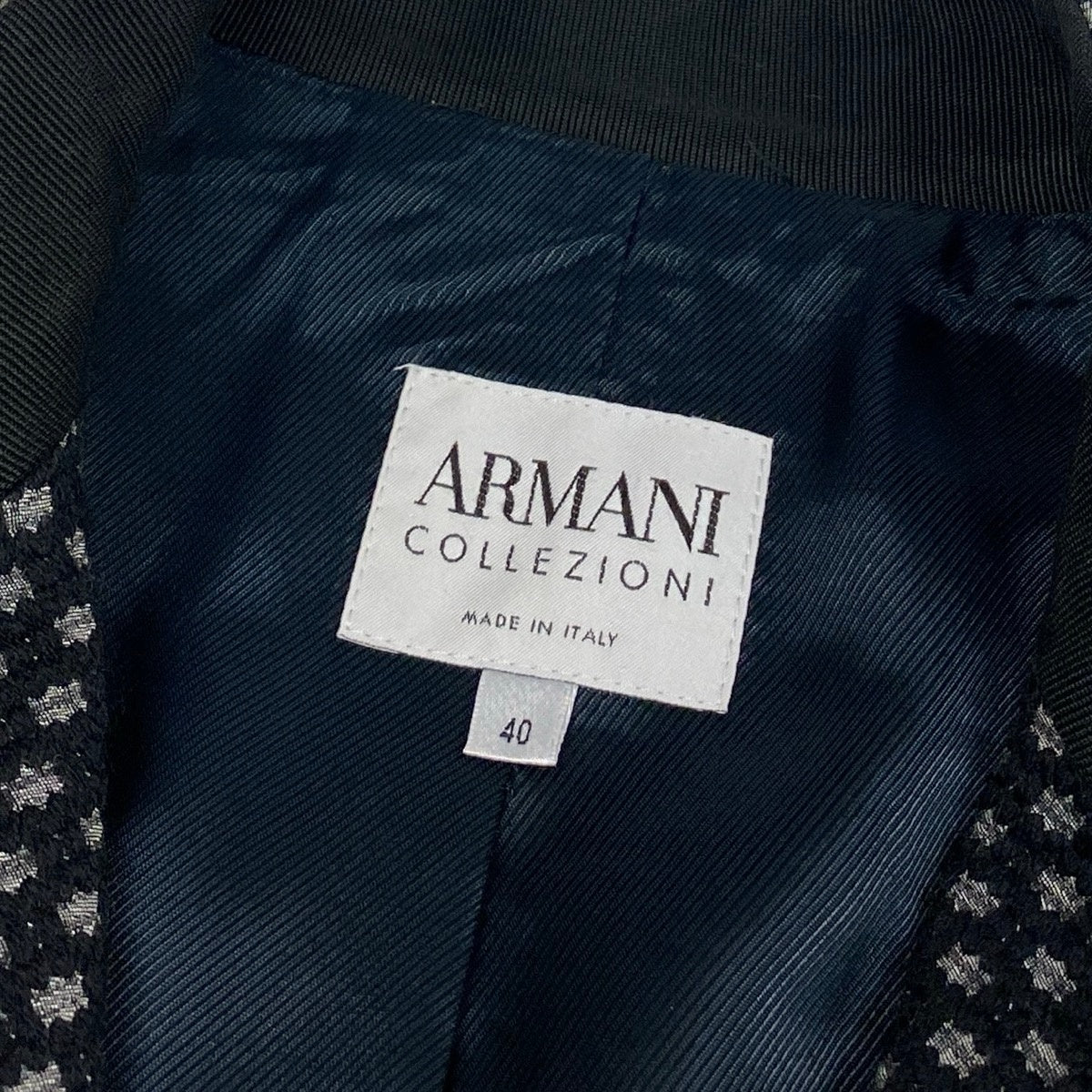 Ef27 ARMANI COLLEZIONI アルマーニコレツィオーネ テーラードジャケット 総柄 立体刺繡 サイズ40 ブラック レディースo07t