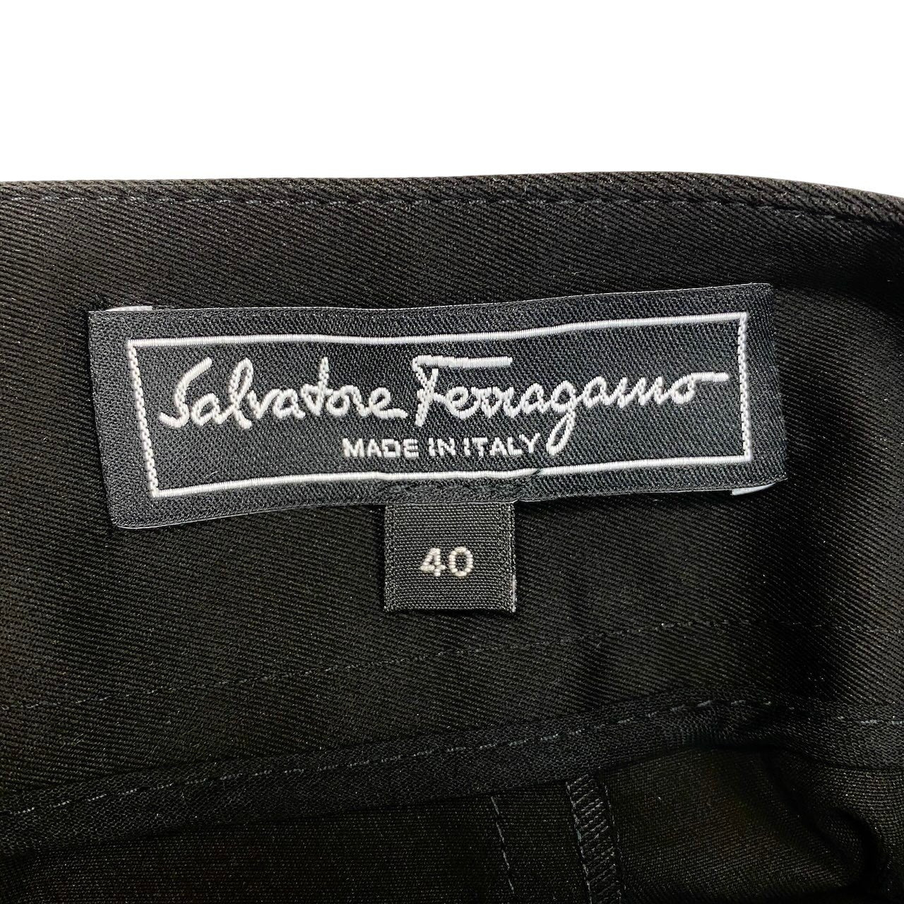 14g5 Salvatore Ferragamo サルヴァトーレフェラガモ ベルト付 スカート ボトムス 膝丈 イタリア製 40 ブラック コットン レディースo07t
