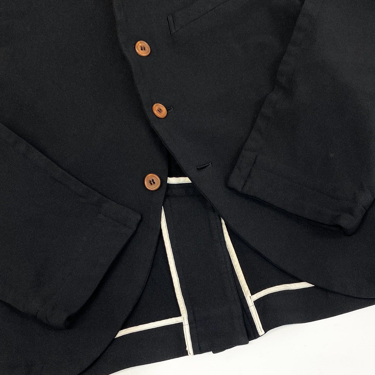 31i8 COMME des GARCONS  コムデギャルソン 日本製 縮絨 丸襟 インサイドアウト ジャケット Mサイズ ブラック レディースo07t