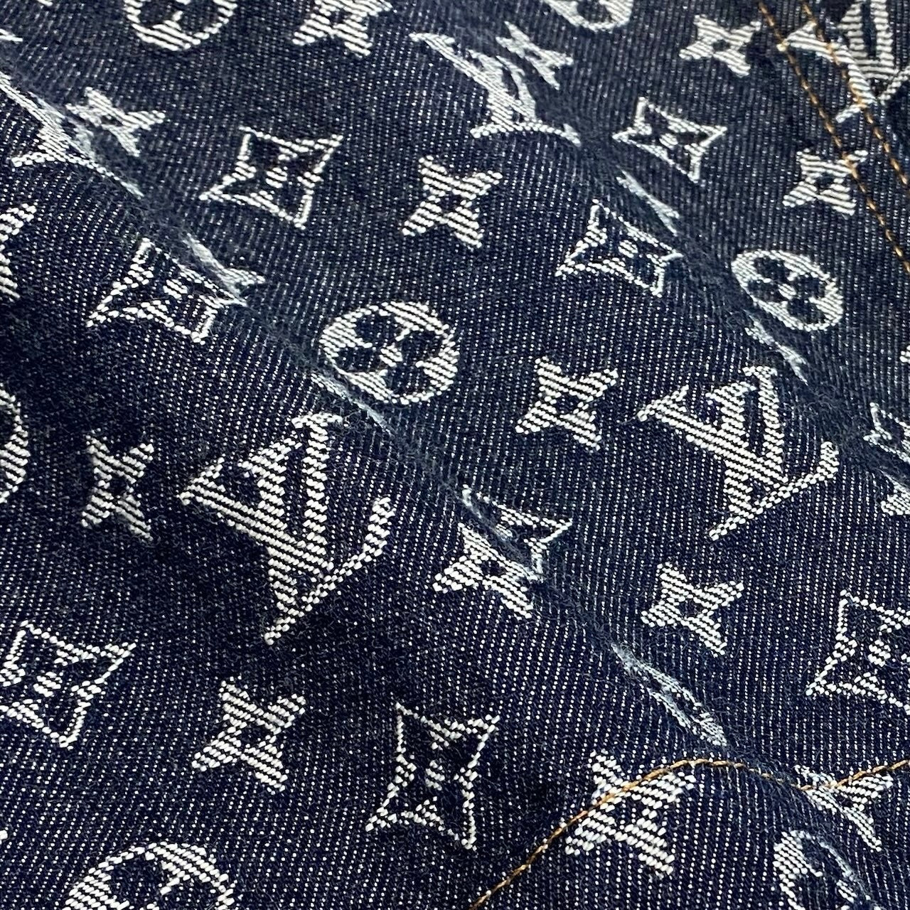 Id2 《未使用品》 LOUIS VUITTON ルイヴィトン 24AW モノグラム ジャガードデニムジャケット Monogram Jacquard Denim Jacket サイズ52 インディゴブルー タグ付t18r