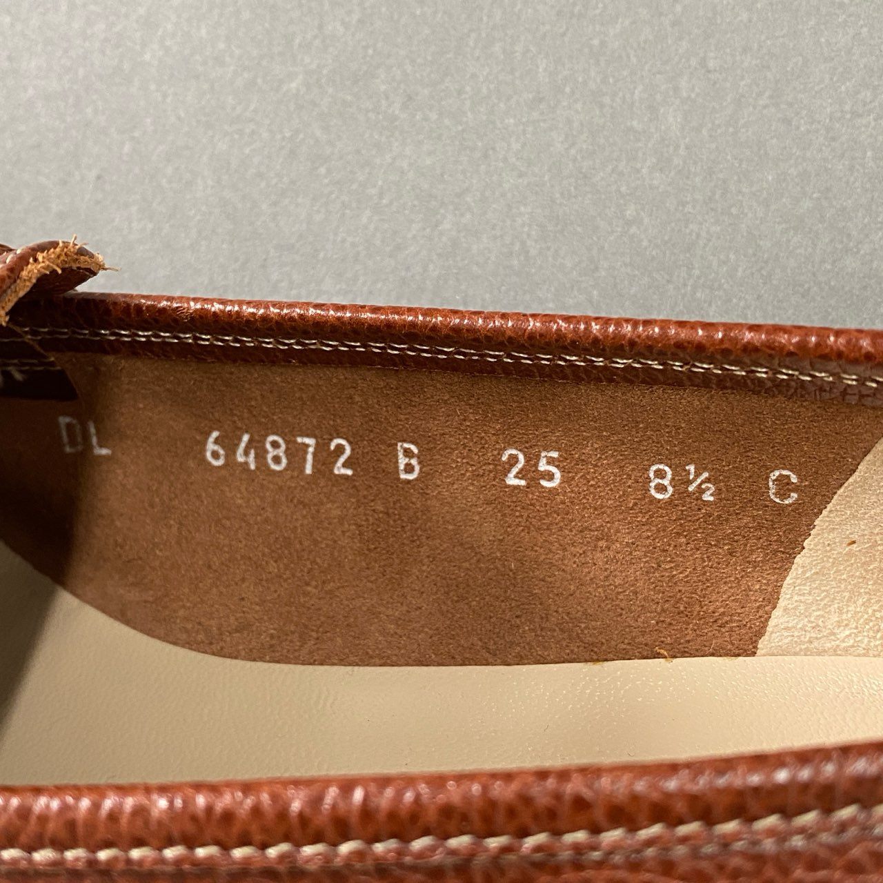 9i20 《美品》 Salvatore Ferragamo サルヴァトーレ フェラガモ VARA ヴァラ レザー ローファー 8 1/2 ブラウン Leather イタリア製 シューズ