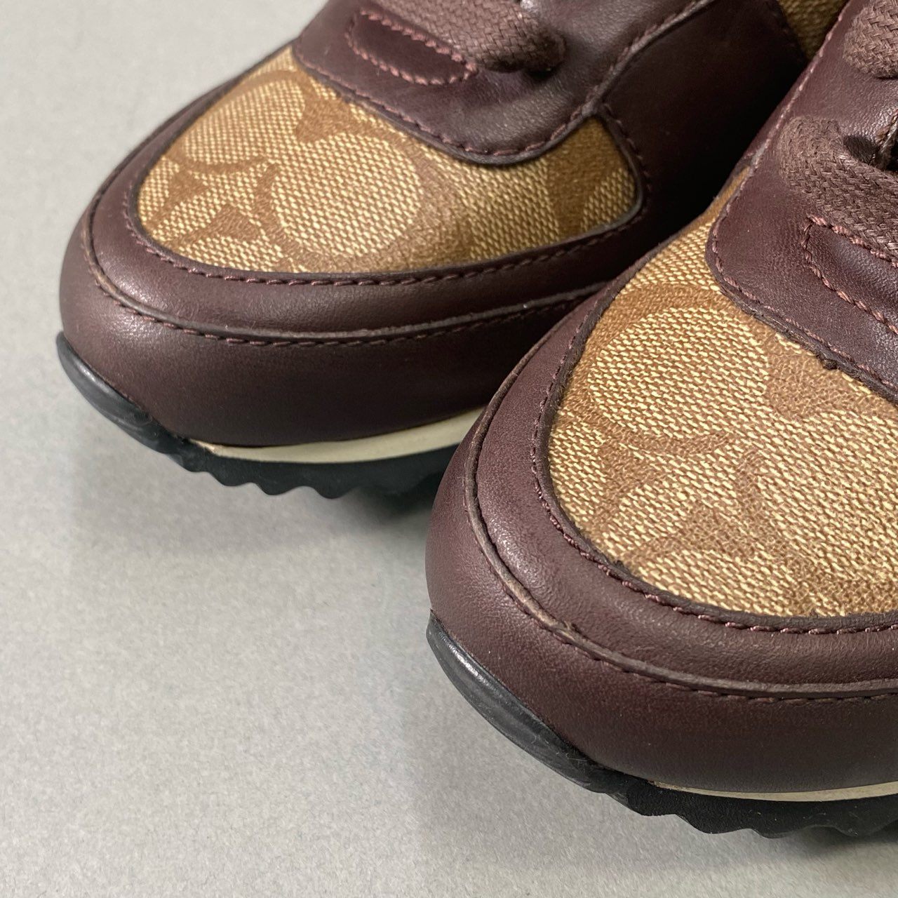 6i18 《美品》 COACH コーチ シグネチャー レザースニーカー シューズ ローカット 37.5 ブラウン レザー レディースu02t