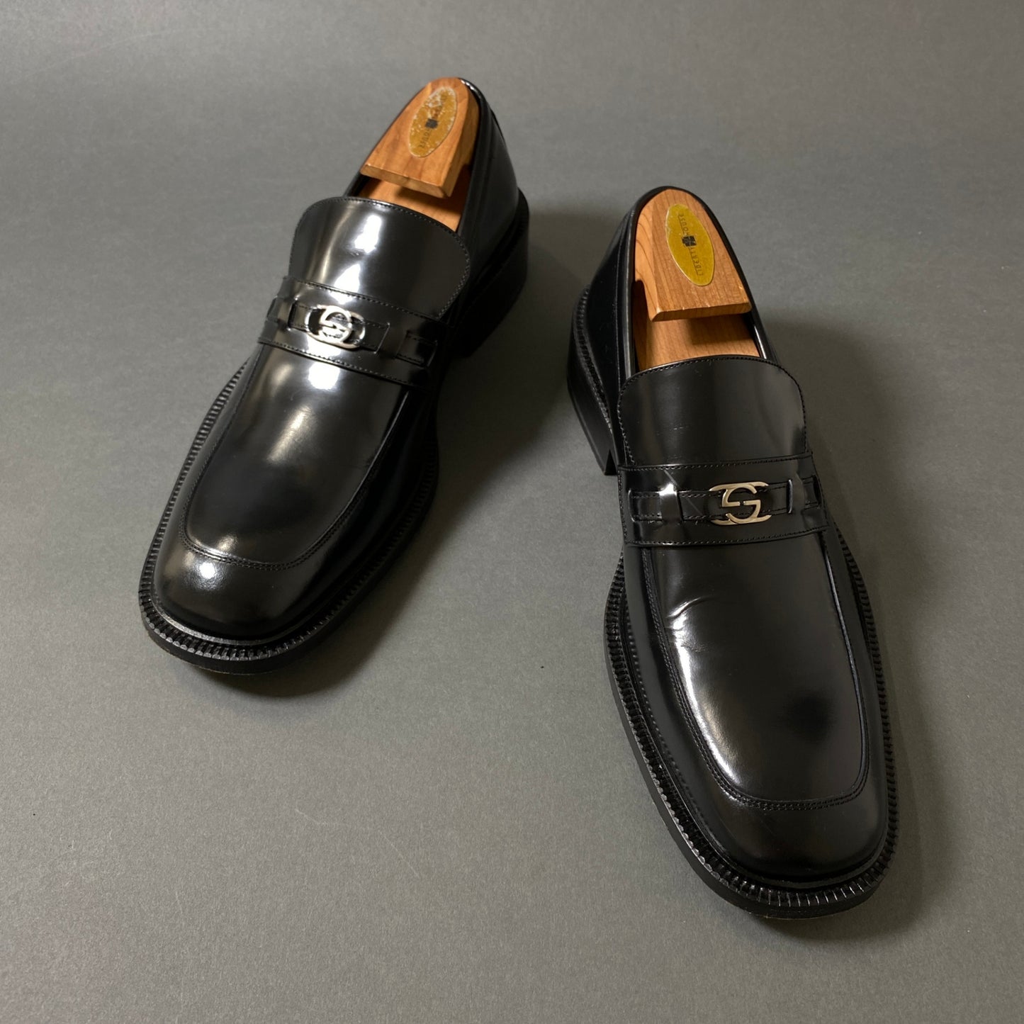 2f26 《美品》 GUCCI グッチ インターロッキングG ビットローファー 41 1/2E ブラック レザー ビジネスシューズ イタリア製