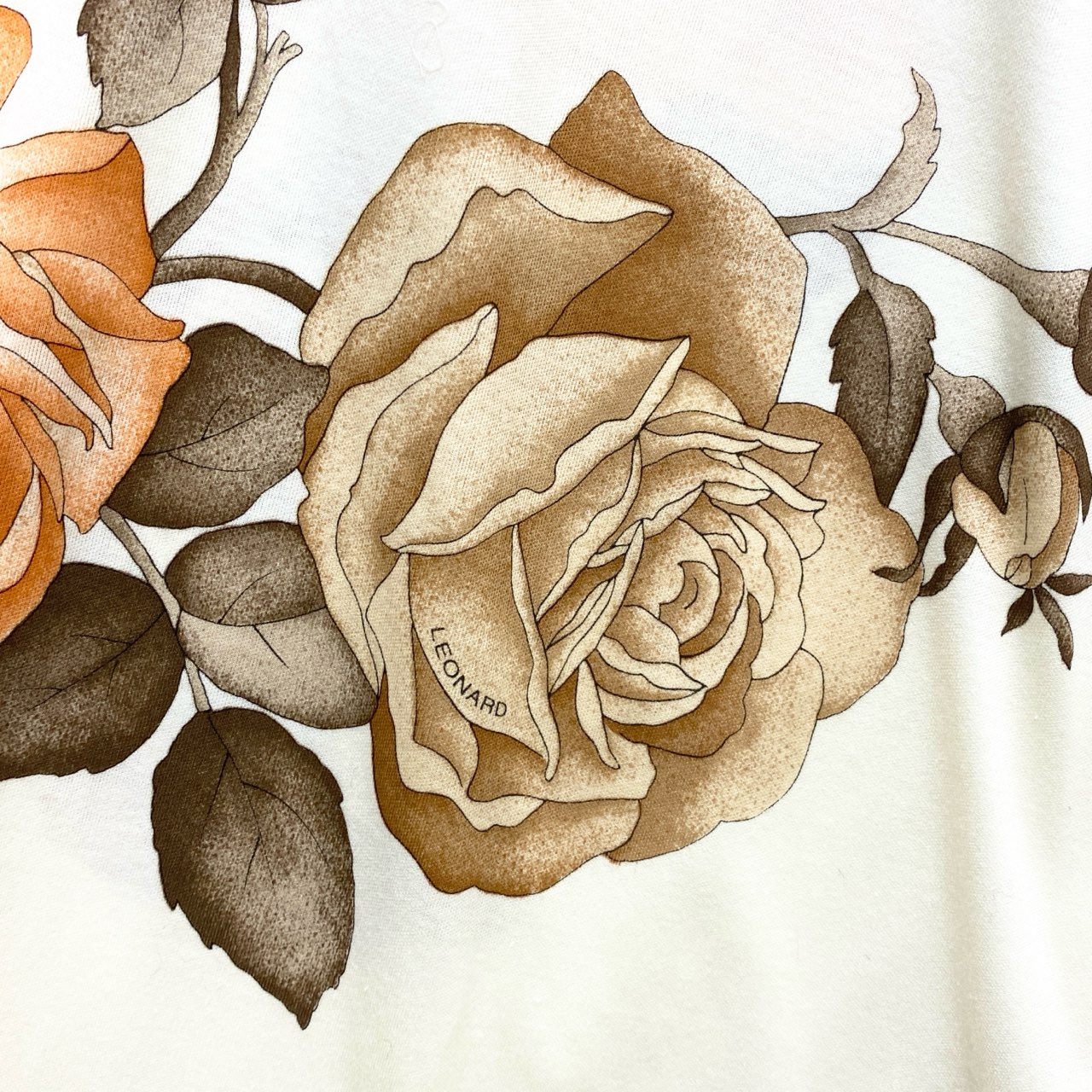 51c13 LEONARD レオナール 美しい花柄プリント 半袖Tシャツ カットソー トップス LL マルチカラー コットン レディースu02t