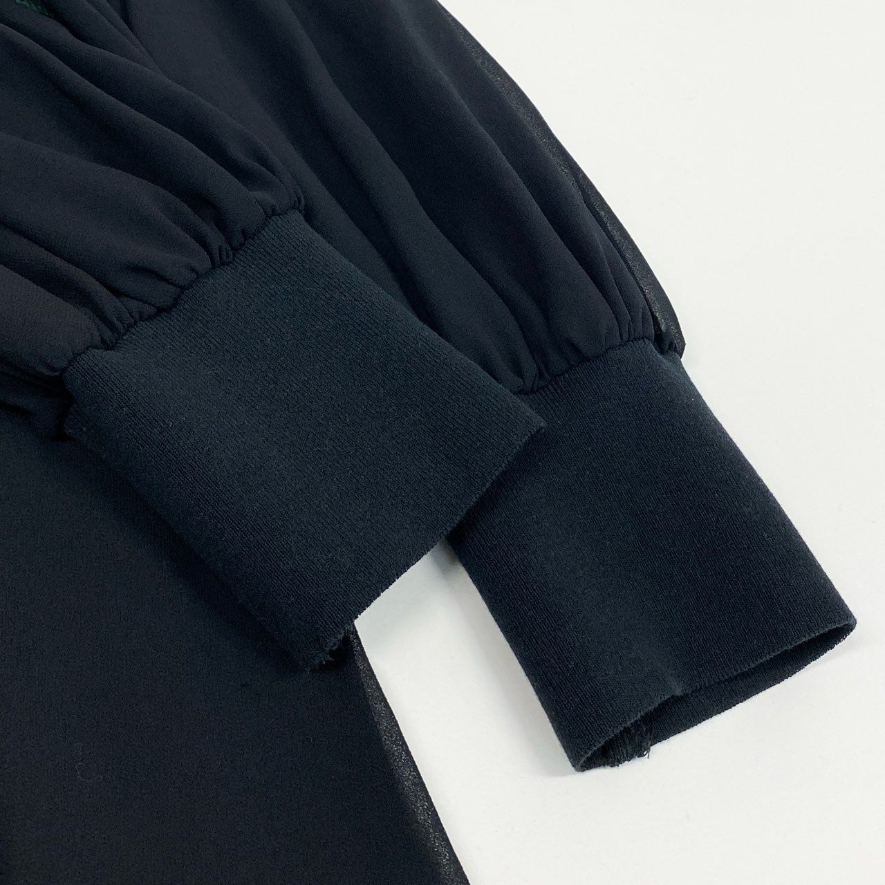 64k19《美品》 TOKUKO 1er VOL トクコプルミエヴォル チュニックワンピース シアーカットソー 花柄モチーフ 刺繍 レディース 女性用 9 ブラックu02t