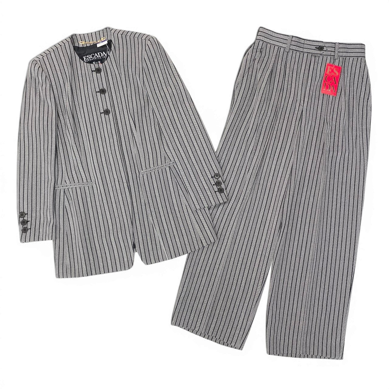 50e8【未使用タグ付】 ESCADA エスカーダ セットアップ パンツスーツ ノーカラー ロングジャケット タックパンツ ストライプ柄 サイズ38 ブラック ホワイト レディース 女性用u02t
