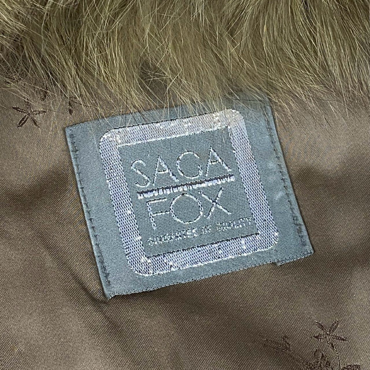 25L5 SAGA FOX サガフォックス 銀サガ フォックスファー コート サイズF ベージュ 最高級本毛皮 FUR COAT 裏地刺繍t18r