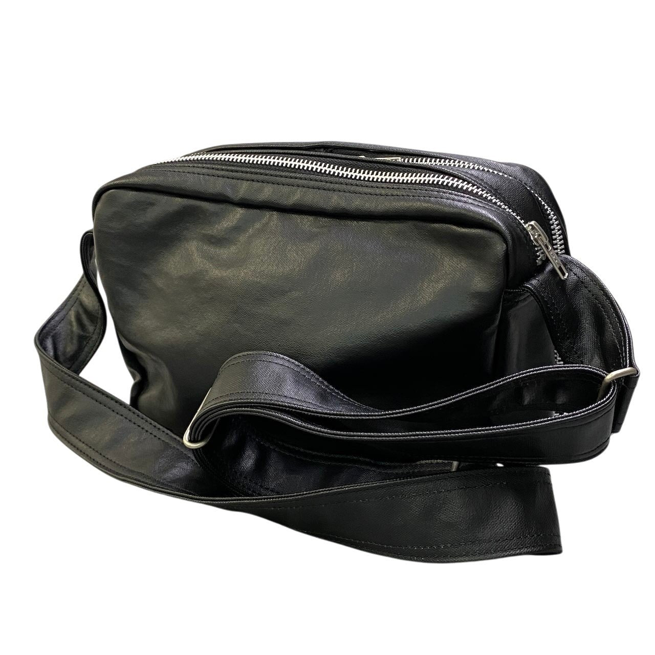 Be16 《美品》 PORTER ポーター FREE STYLE フリースタイル ショルダーバッグ 707-08211 ブラック 高密度キャンバス 吉田カバン YOSHIDAt18r