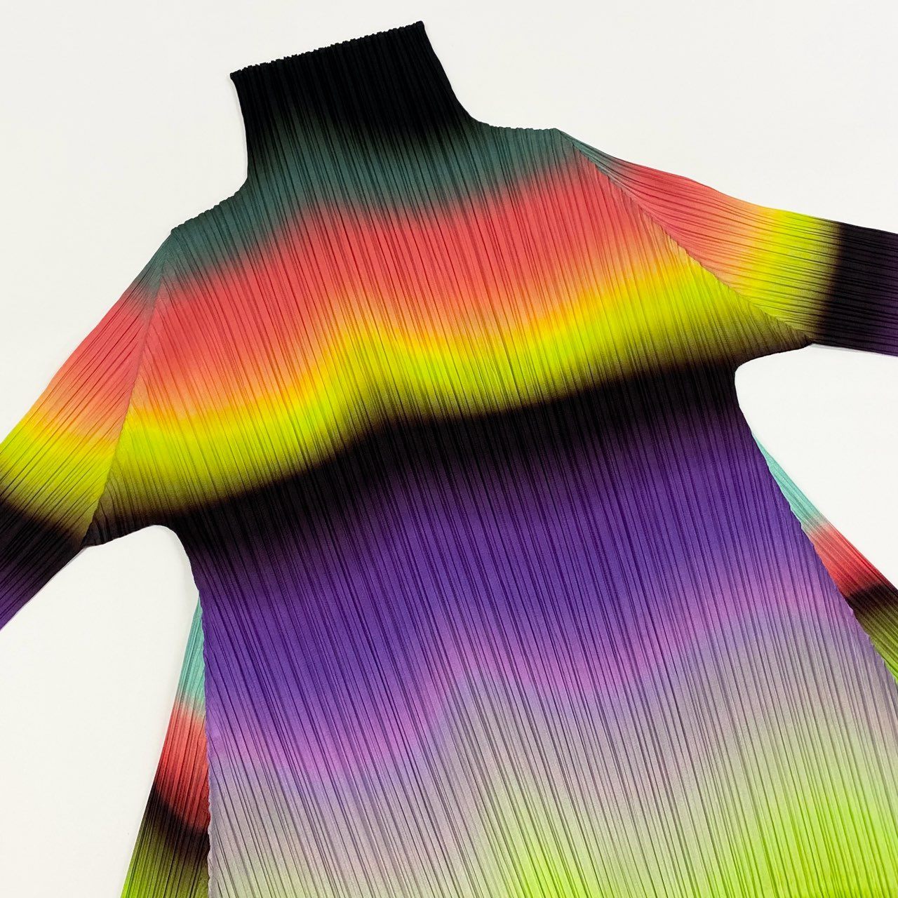 50b9 【美品】PLEATS PLEASE プリーツプリーズ オーロラグラデーション ハイネックチュニックワンピース Aurora Gradation PP23-JT736 3サイズ マルチカラー ポリエステル100％ レディース 女性用k02i