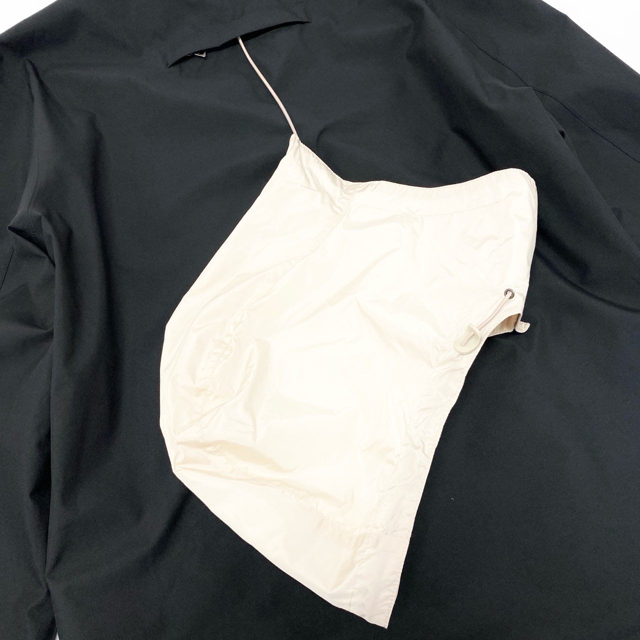 53j28《美品》 PRADA SPORT プラダ スポーツ 00s 袖ロゴ フルジップ ナイロンジャケット SGV84B 48 ブラック フード付 Y2K Vintage ヴィンテージt18r