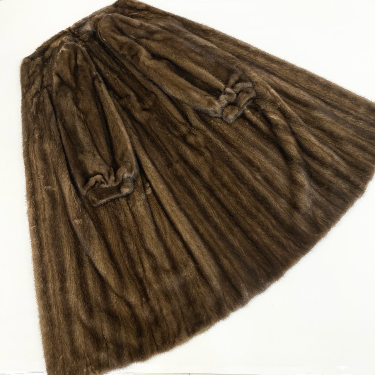 54L4 SAGA MINK サガミンク 銀サガ デミバフミンク 超ロングコート 丈118cm サイズF ブラウン 最高級本毛皮 MINK FUR 裏地刺繍t18r