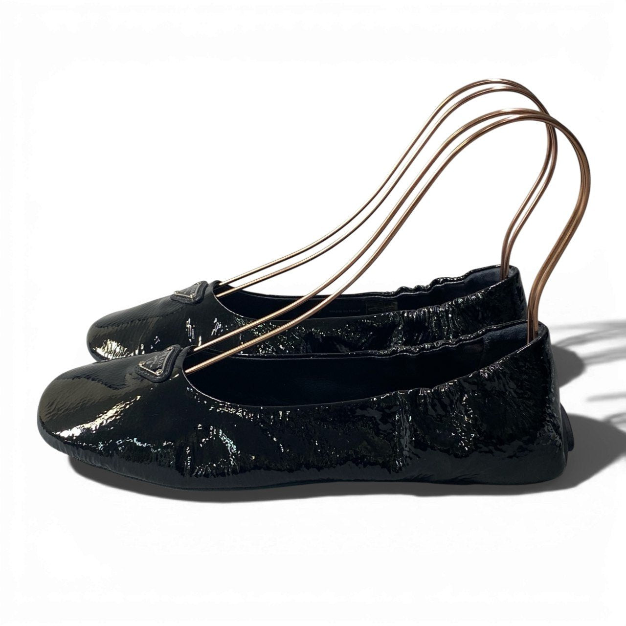 c17 【美品】PRADA プラダ ナプラップパテントレザー バレリーナ バレエシューズ サイズ37 ブラック レディースk02i