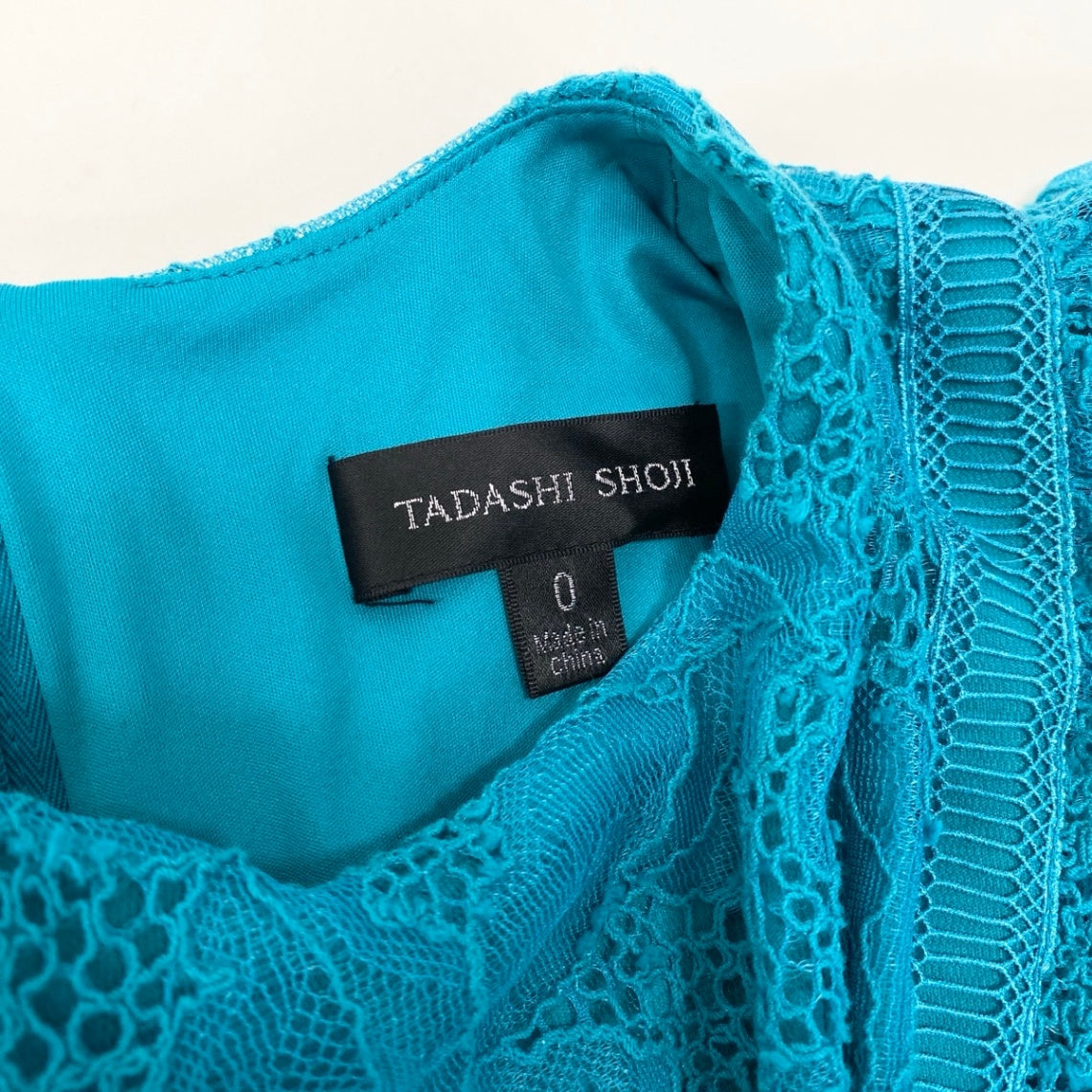 49g18 【美品】TADASHI SHOJI タダシショージ 総レースワンピース ドレス フリル 膝丈 0サイズ エメラルドグリーン レディース 女性用u02t