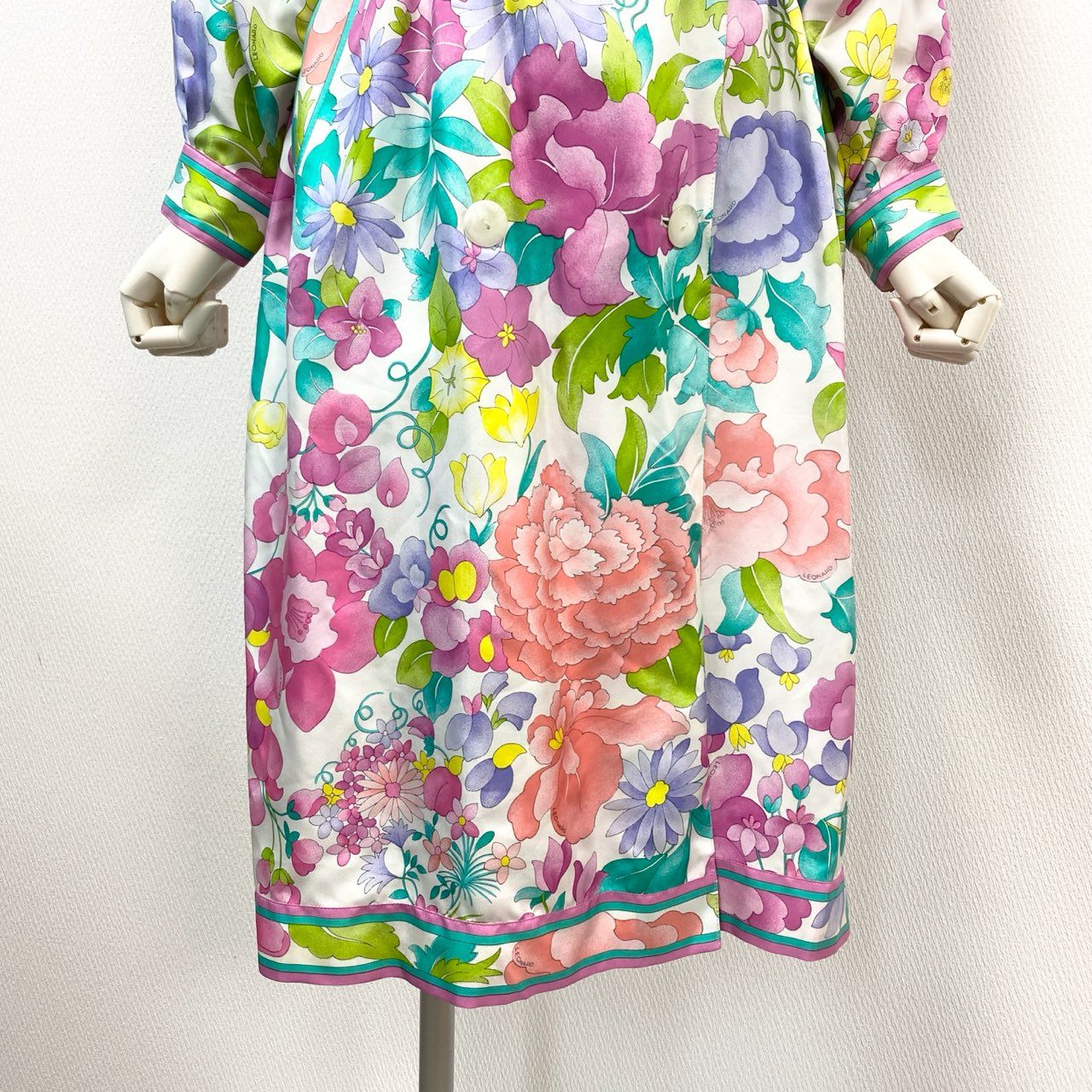 21k14 LEONARD FASHION レオナール ダブルブレスト ロングコート 美しい花柄プリント ウエストベルト レディース 女性用 9AR マルチカラー シルク100％u02t