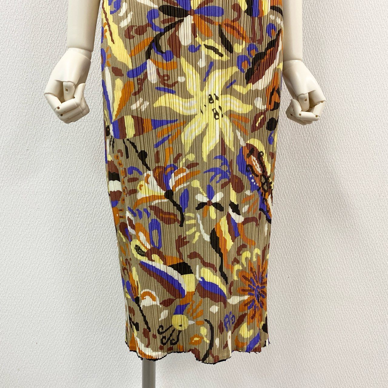 41i26 PLEATS PLEASE プリーツプリーズ イッセイミヤケ ノースリーブワンピース ロングワンピース 太陽 孔雀 山羊 PP63-JH585 サイズ3 マルチカラー ポリエステル レディースu02t