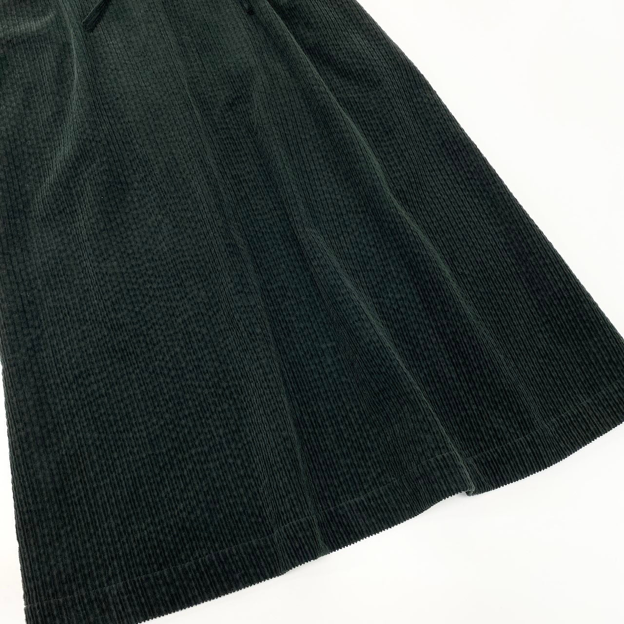 53c10 SUSURI ススリ コーデュロイ ムールロングベスト サイズ1 ブラック レディース ワンピースk02i