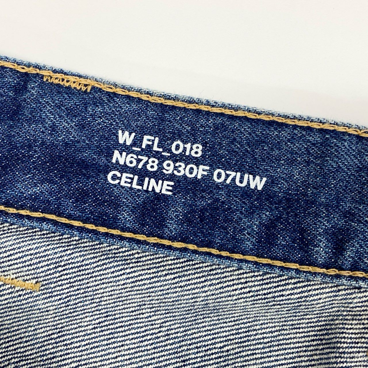 d6 【美品】CELINE セリーヌ トリオンフシグネチャー フレアパンツ デニムパンツ ジーンズ 26サイズ インディゴ コットン100％ レディース 女性用o07t
