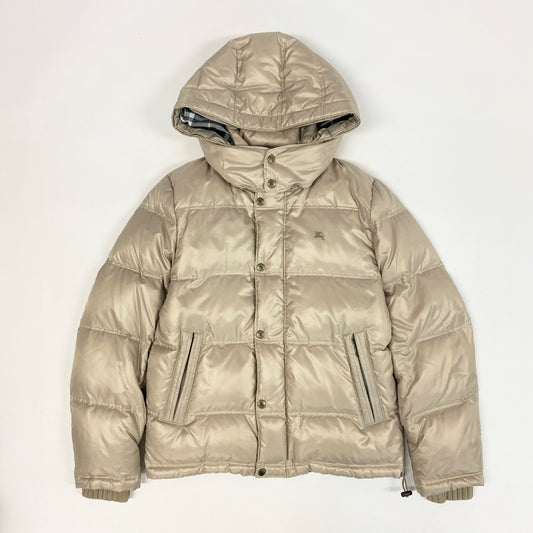 74k4 BURBERRY LONDON BLUE LABEL バーバリー ブルーレーベル ロゴ刺繍 ダウンジャケット 裏地チェック柄 フード着脱可 FCK40-733-40 Mサイズ ライトベージュ メンズo07t