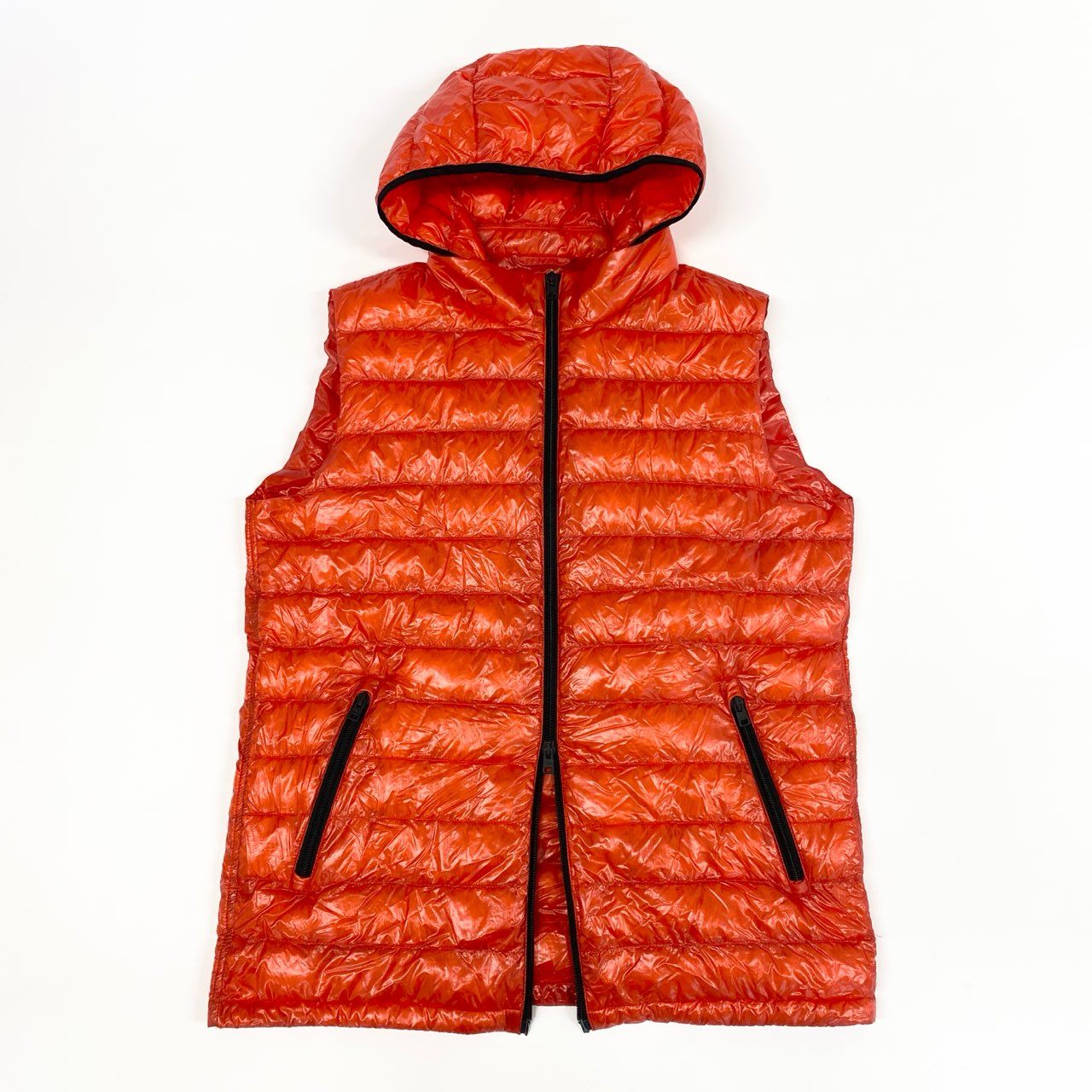 41j29 HERNO ヘルノ ライトダウンベスト ダウンジャケット アウター フード着脱可 17478-16333-3 48サイズ オレンジ メンズu02t