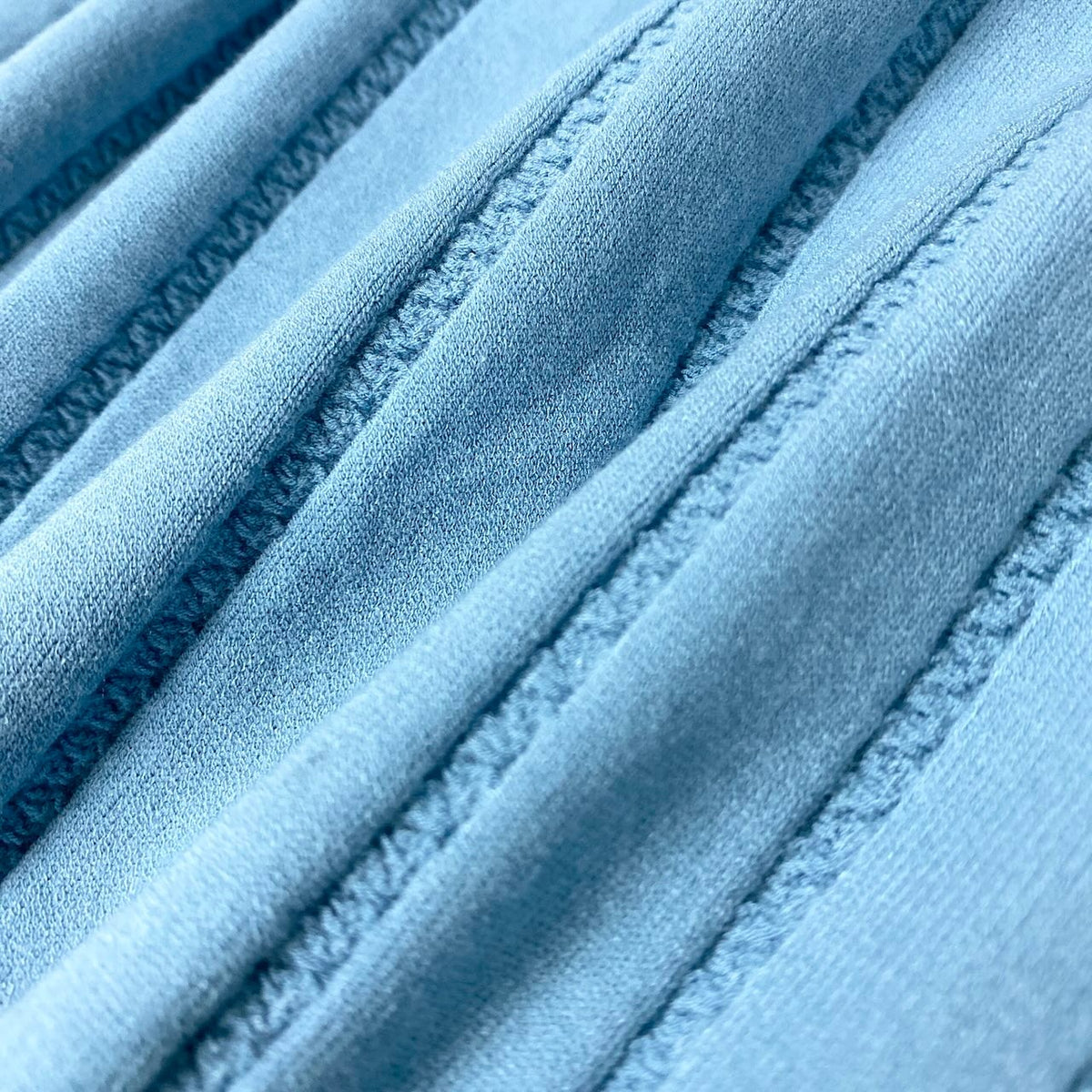 30j27 FOXEY BOUTIQUE フォクシー STRATA 半袖ニット トップス ロゴプレート 41268 サイズ38 ブルー レディースu02t