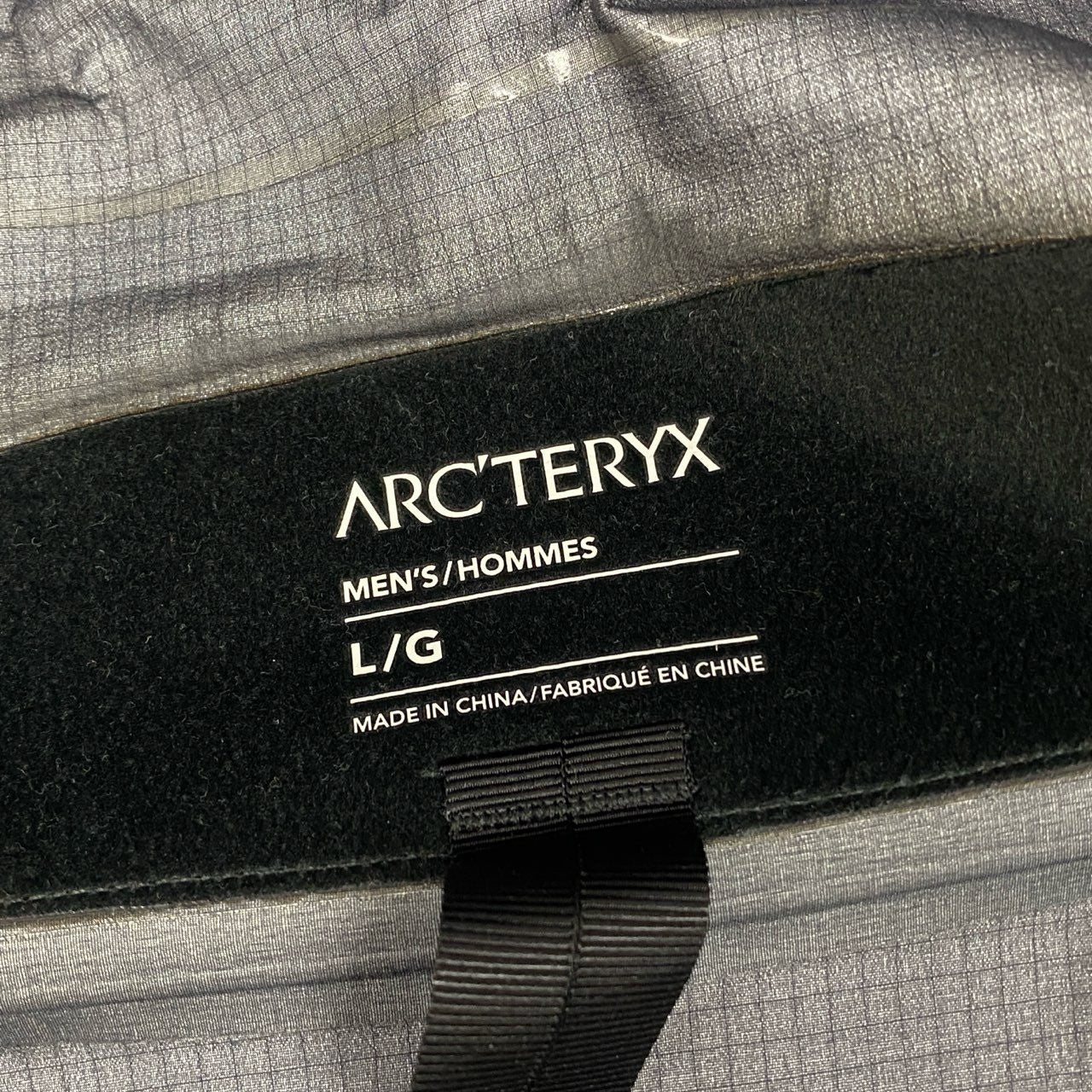 33a26 ARC’TERYX アークテリクス BETA LT JACKET ベータLTジャケット マウンテンパーカー ゴアテックス  Lサイズ ダークグレー ナイロン100％ メンズo07t