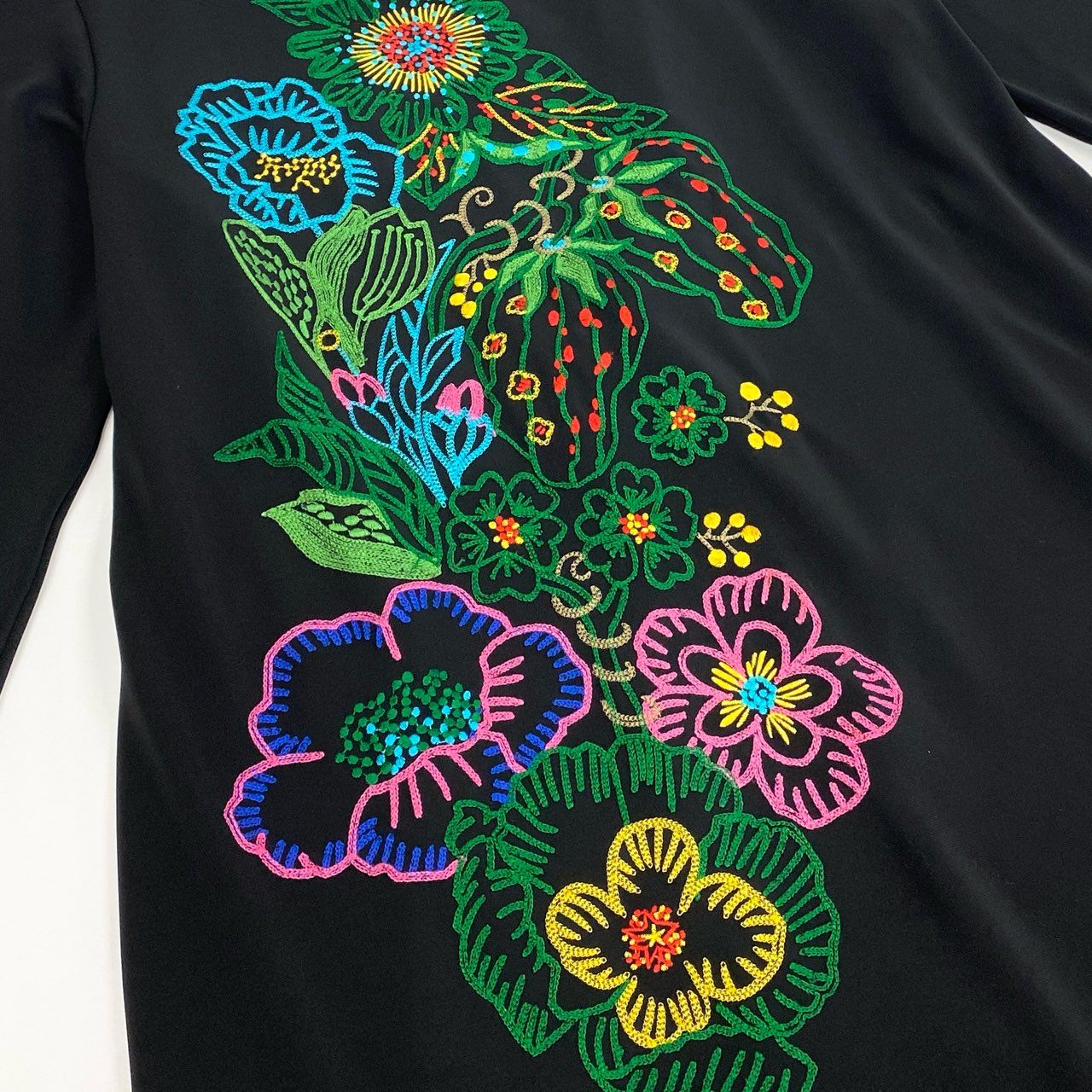 2k19《美品》 TOKUKO 1er VOL トクコプルミエヴォル ロングワンピース 長袖ワンピース 花柄刺繍 伸縮ストレッチ 9 ブラック レディースu02t