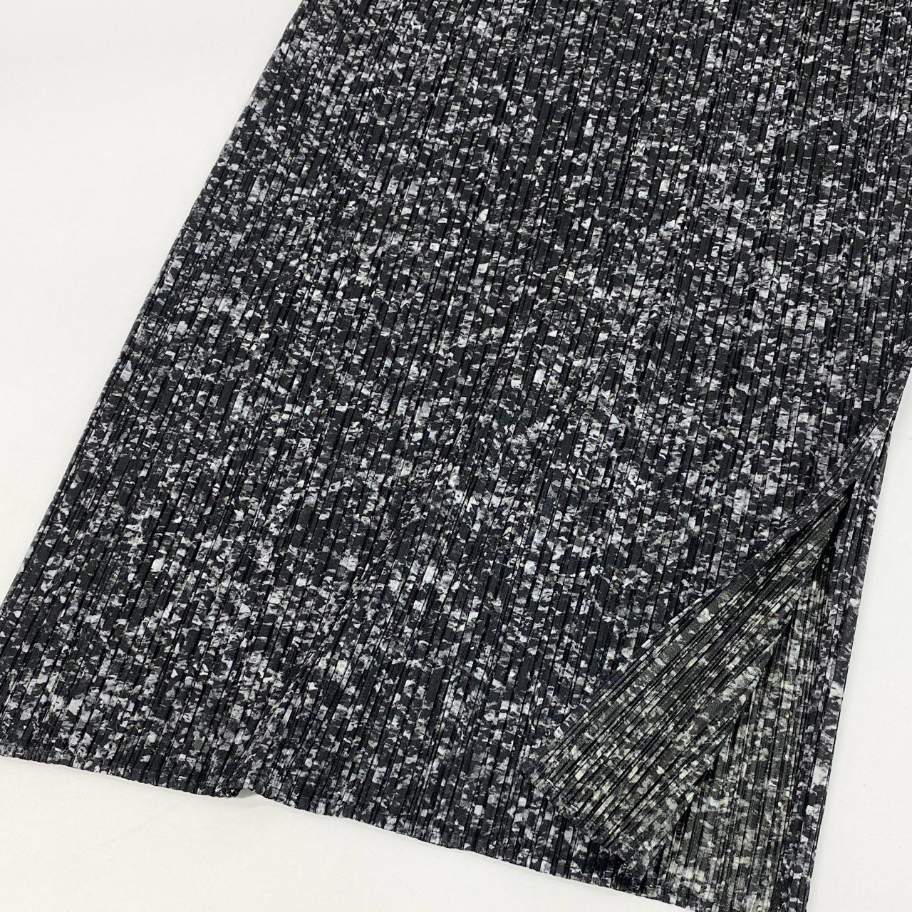 Ah22 PLEATS PLEASE プリーツプリーズ イッセイミヤケ ノースリーブワンピース 膝丈ワンピース 総柄 PP83-JT182 サイズ3 ブラック系 ポリエステル レディース 日本製u02t