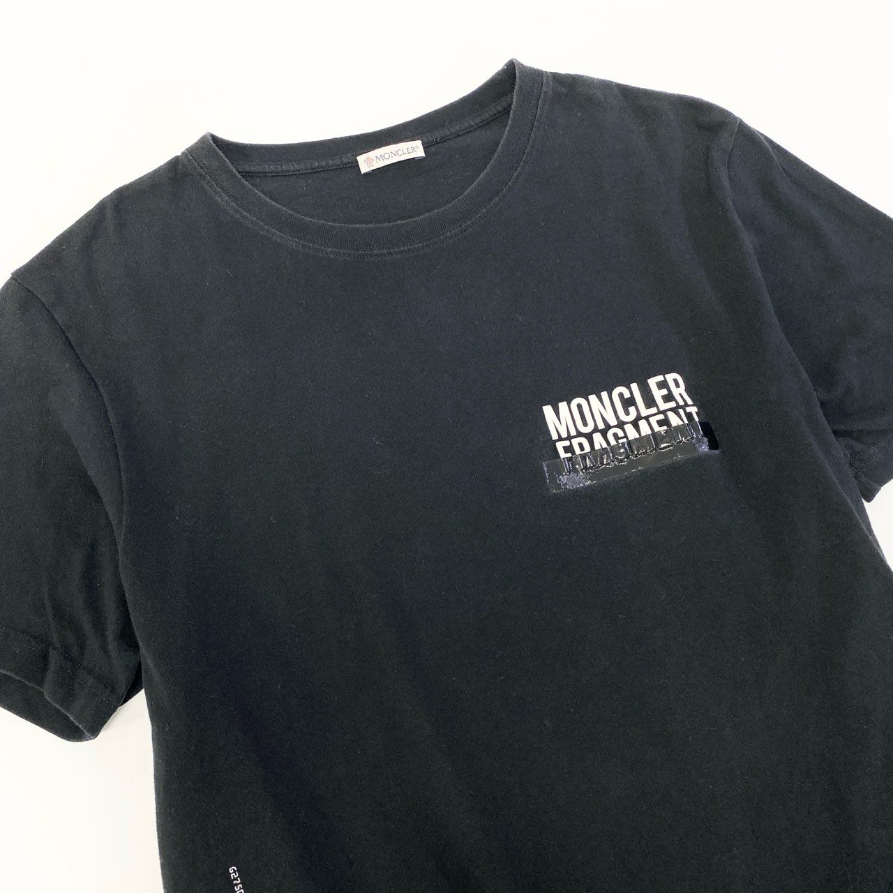 58c5 MONCLER モンクレール フラグメント マグリア Tシャツ 半袖Tシャツ E109U8000550 Mサイズ ブラック コットン100％ メンズ 男性用u02t