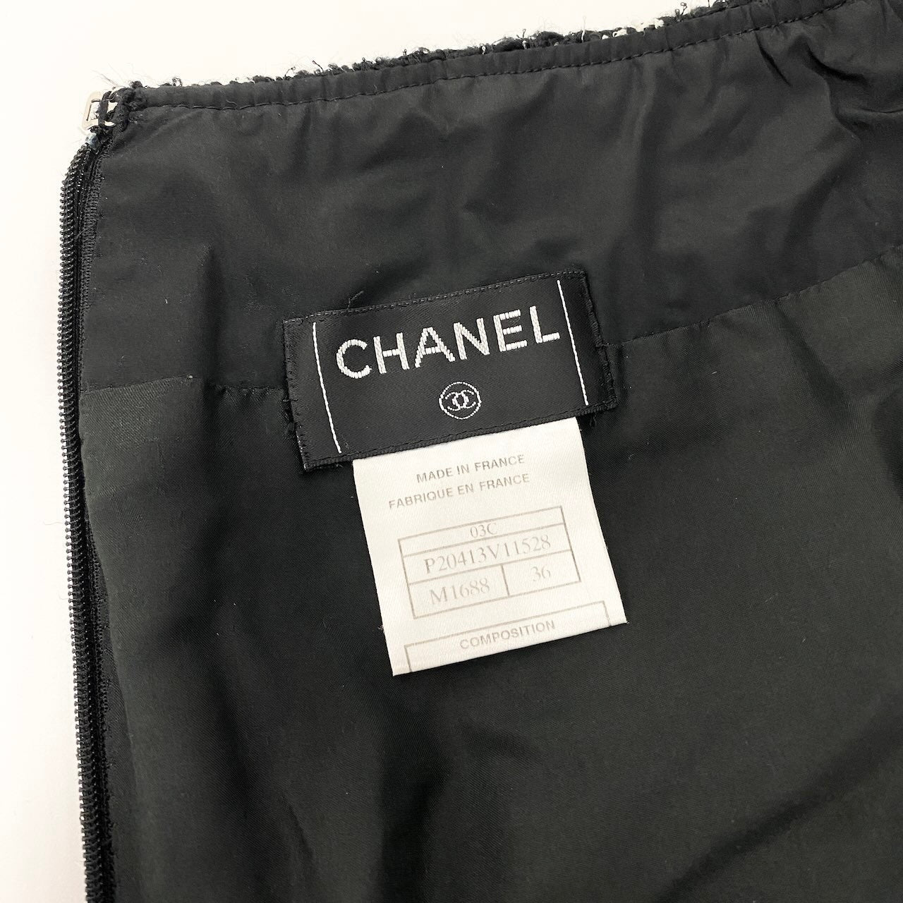 Cd23 CHANEL シャネル 2003年 ツイードスカート 膝丈スカート ロゴプレート サイズ36 ブラック ホワイト レディース 女性用u02t