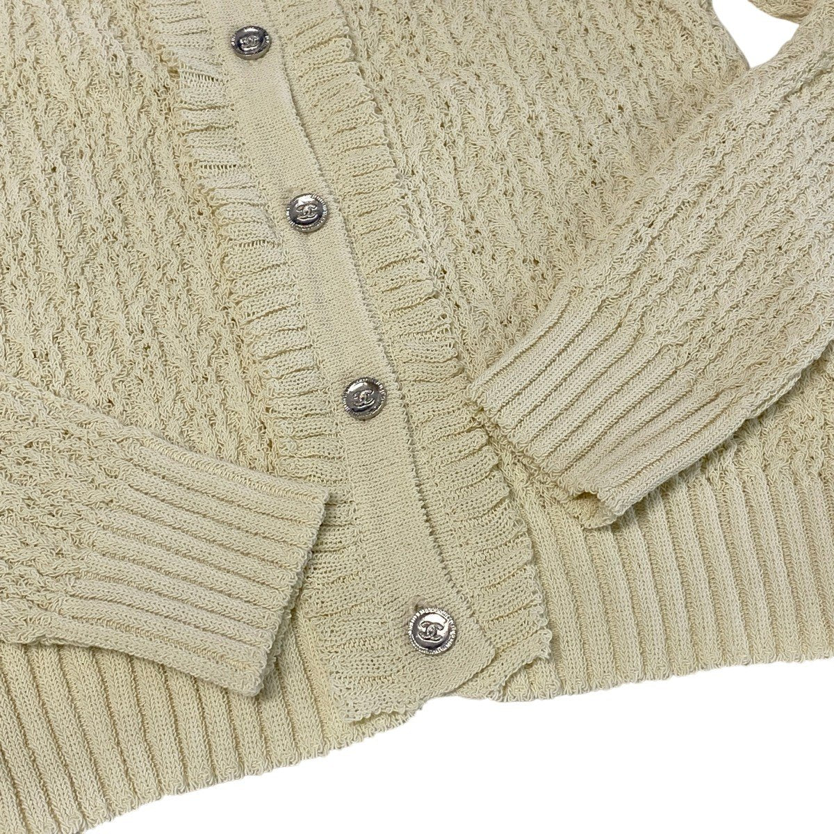 Cj22 CHANEL 2025 クルーズコレクション フリルカーディガン ココマーク P78635 36サイズ アイボリー レディース 女性用k02i