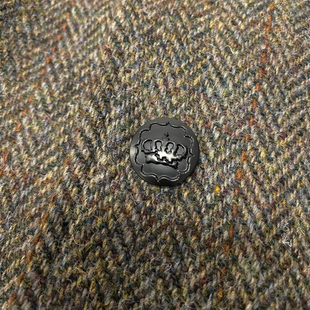 42c26 定価￥68,200 THAMES MMXX. テムズ × Harris Tweed ハリスツイード ワッキングジャケット サイズＭ カーキ ヘリンボーン ブレザー タグ付t18r
