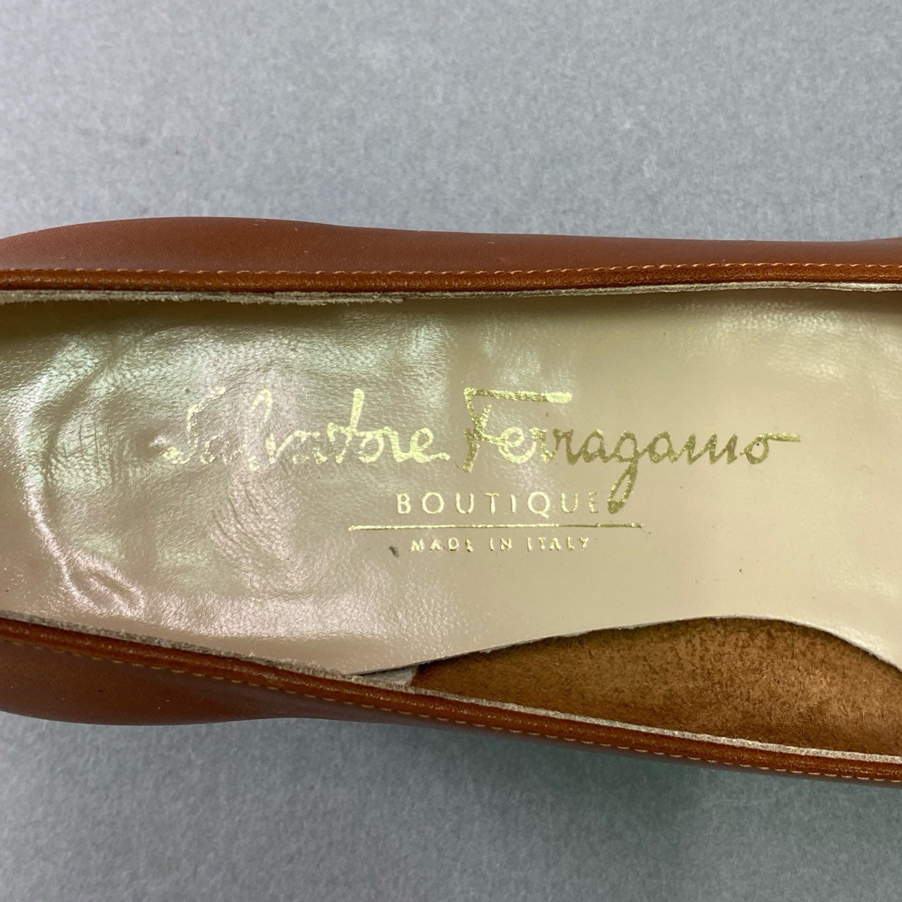 3k12 Salvatore Ferragamo サルヴァトーレフェラガモ イタリア製 ヴァラリボン ヒール パンプス シューズ 6 ブラウン レザー