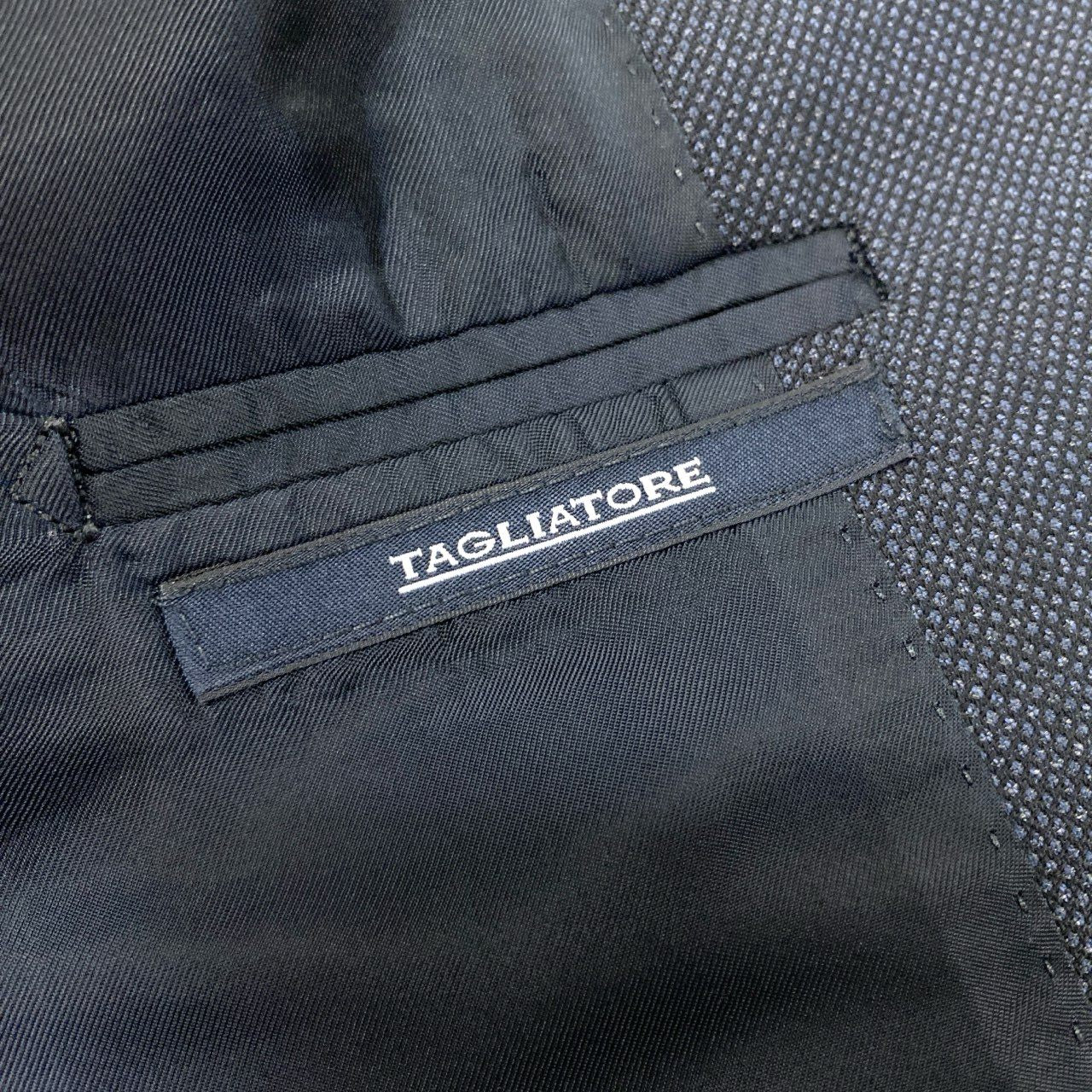 22i16 《美品》 TAGLIATORE タリアトーレ テーラードジャケット ブレザー 2SVJ22B01 サイズ46 ネイビー ウール メンズu02t