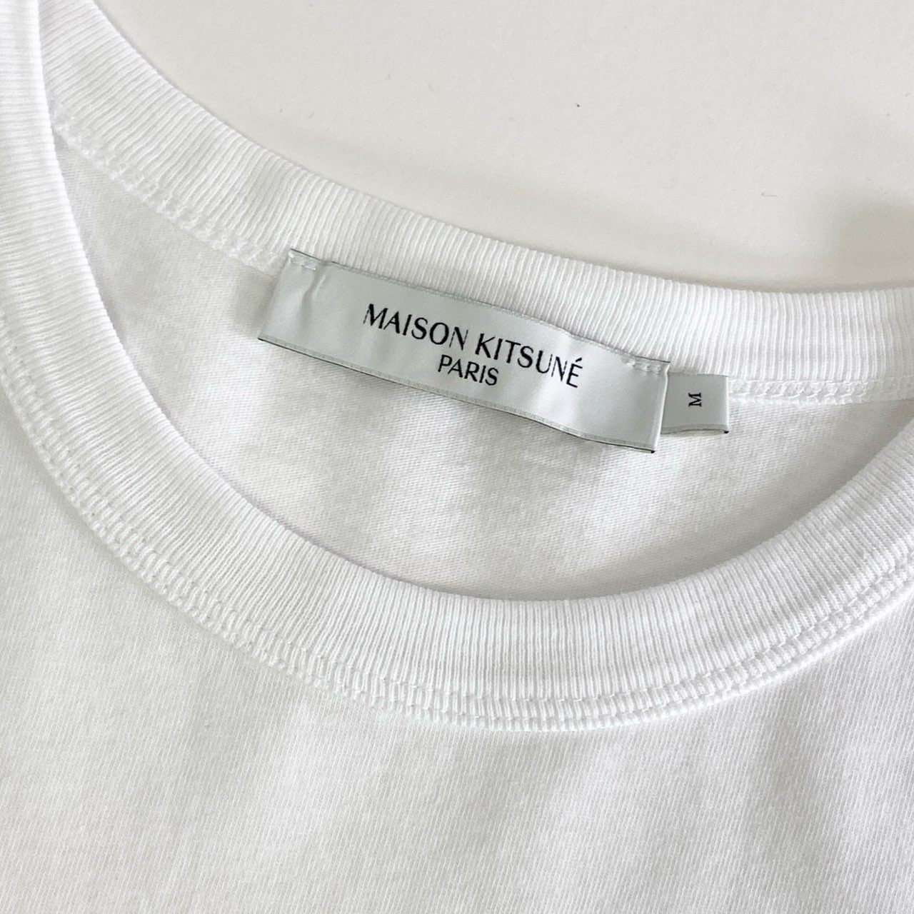 52k9 《美品》 MAISON KITSUNE メゾンキツネ モノクローム ダブルフォックスパッチ Tシャツ M ホワイト カットソー TEE