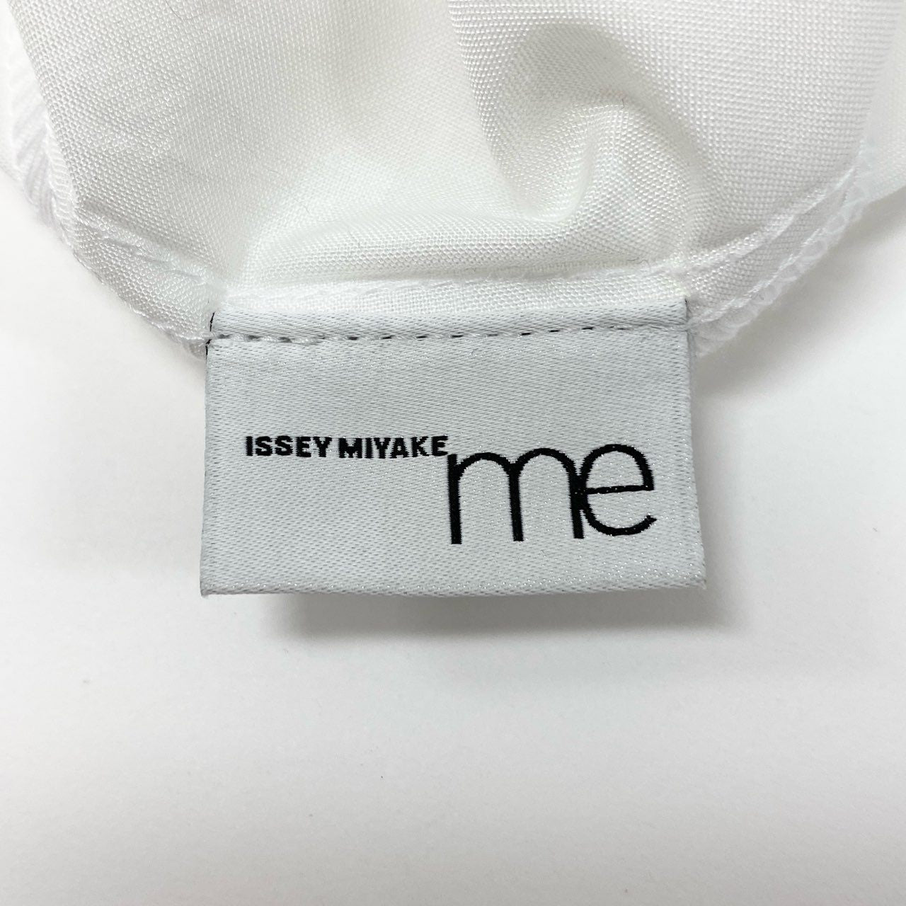 20L2 ISSEY MIYAKE me イッセイミヤケ ミー プリーツ加工 シャツワンピース チュニック トップス MI19FJ281 ホワイト ポリエステル レディースu02t