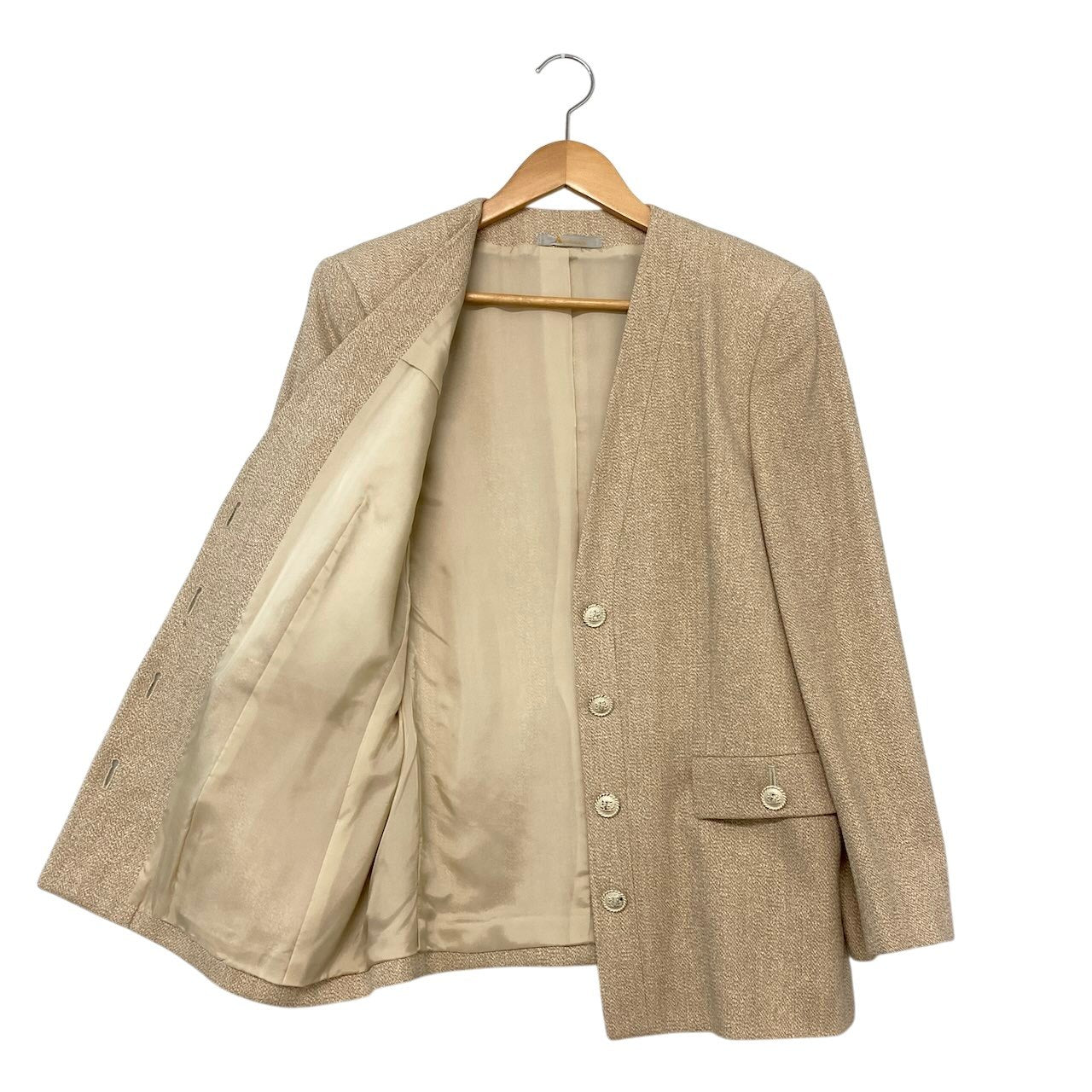 55h21 Aquascutum アクアスキュータム セットアップ スカートスーツ フォーマル ノーカラージャケット 刻印ボタン サイズ11 ベージュ レディース 女性用o07t