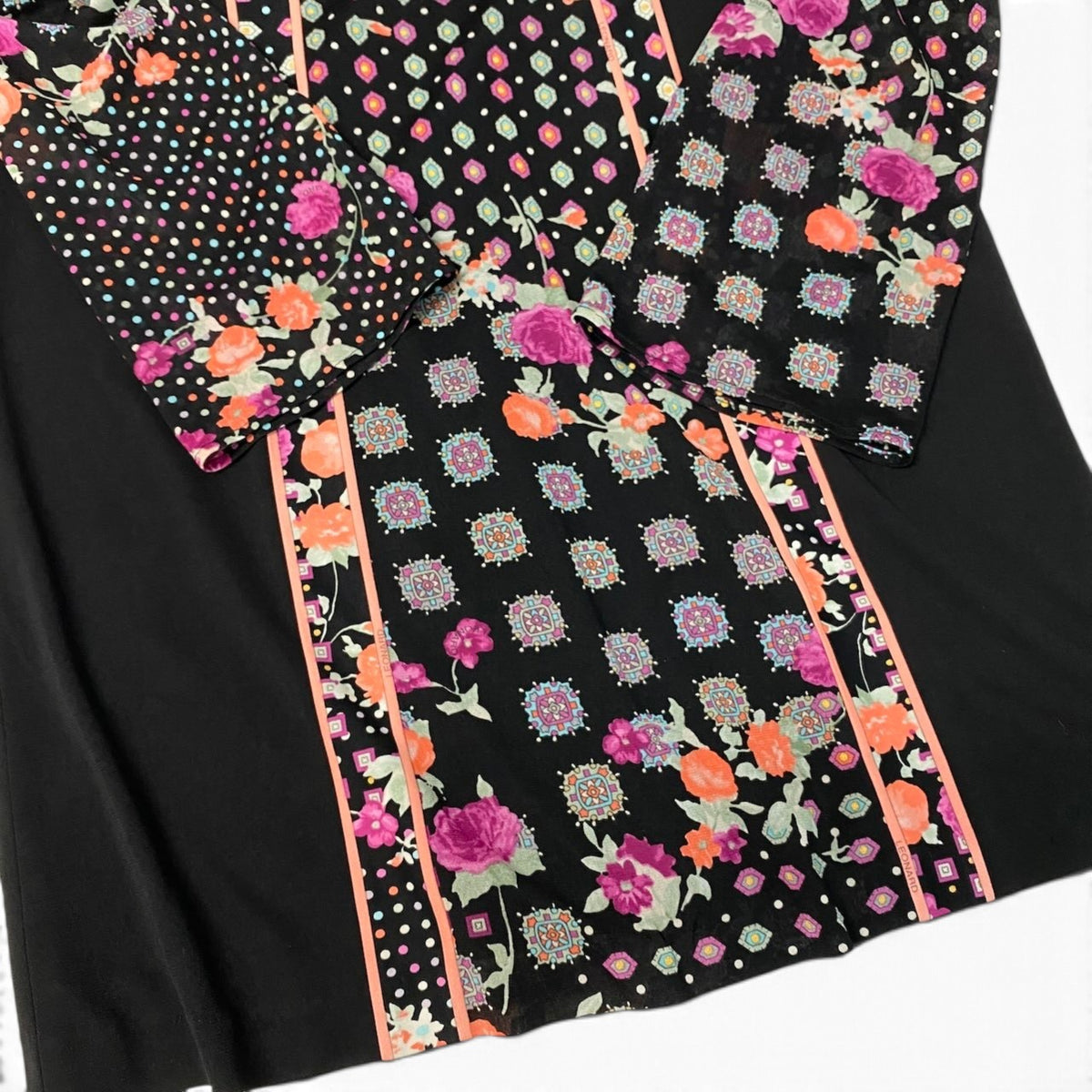 30j27 【美品】 LEONARD FASHION レオナール シアースリーブ ロングワンピース 美しい花柄プリント カンカン素材 サイズ1 ブラック レディースo07t