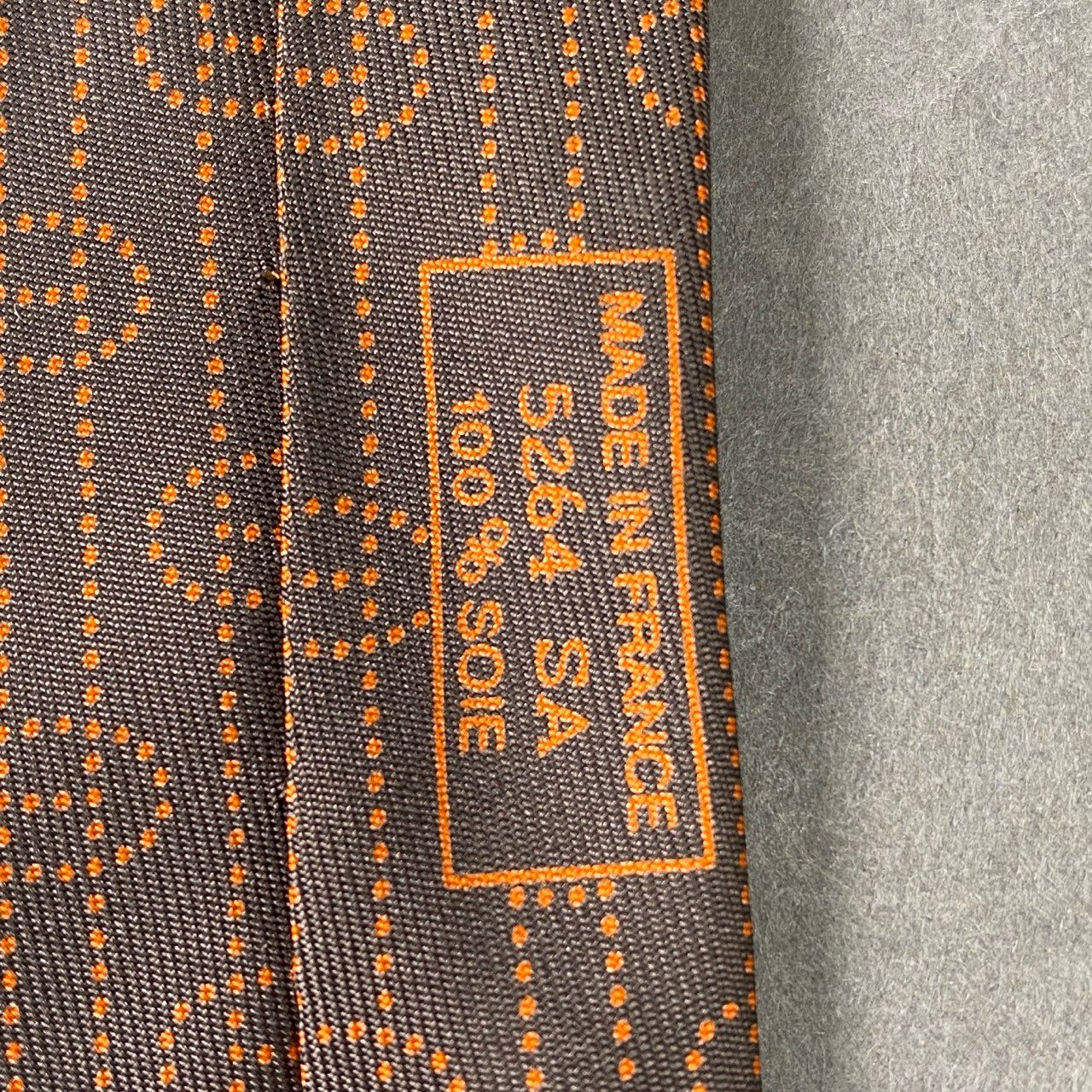 1f12 【美品】 HERMES エルメス Hロゴ エルメスオレンジ シルクネクタイ ブラウン シルク100％ メンズ