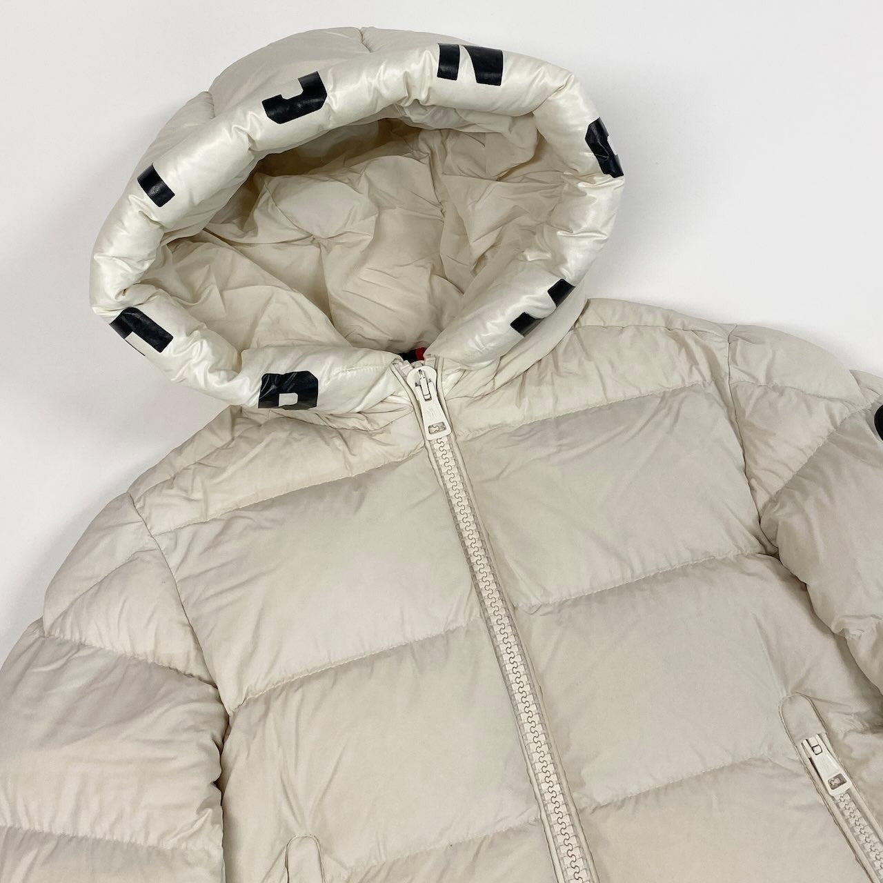 K18c20 MONCLER モンクレール DUBOIS JACKET デュボア ジャケット ダウンジャケット フードロゴ 0 ホワイト レディースsn1