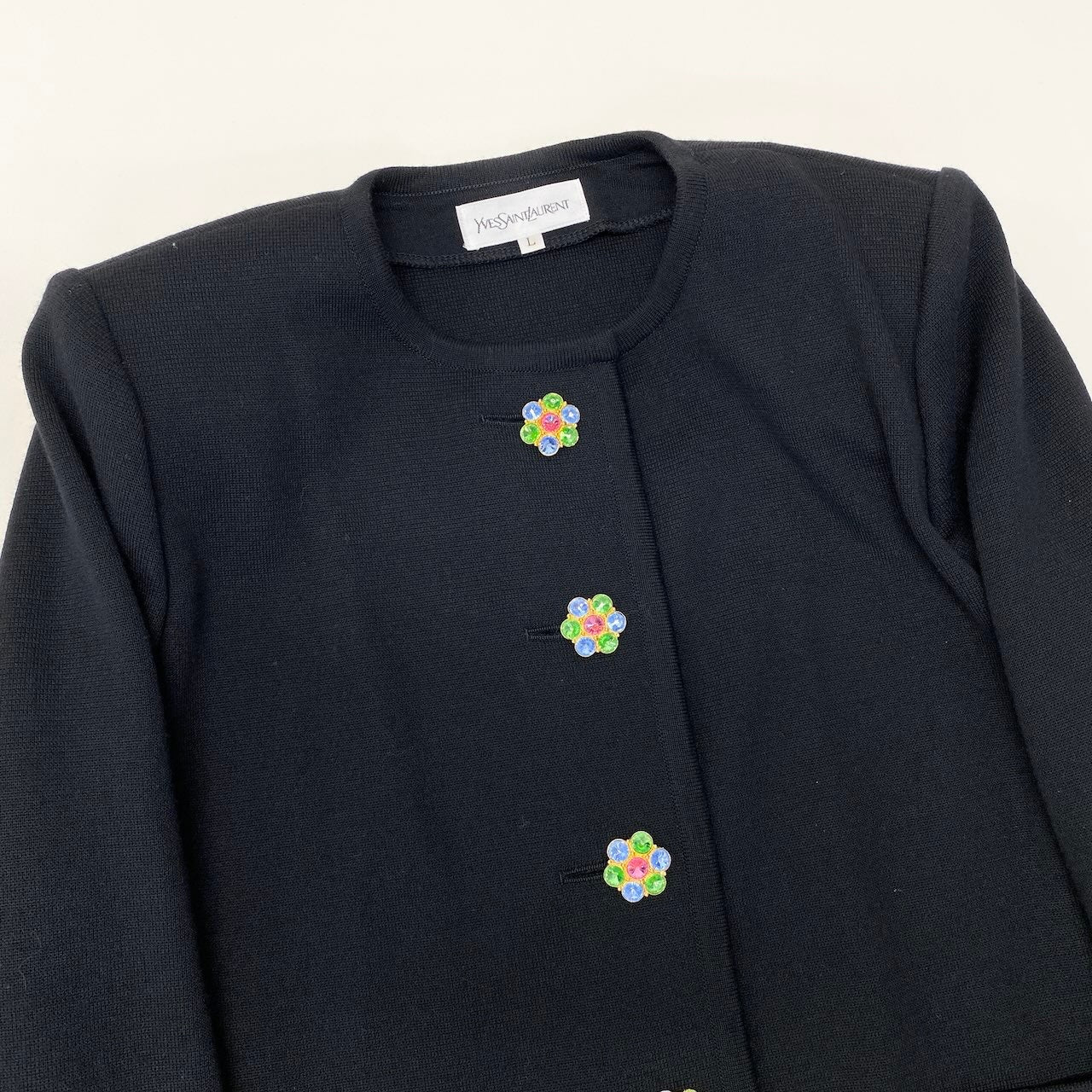 Ee26 YVES SAINT LAURENT イヴサンローラン ビジューボタン ノーカラー ニットジャケット サイズL ブラック ウール100％ レディース 女性服u02t