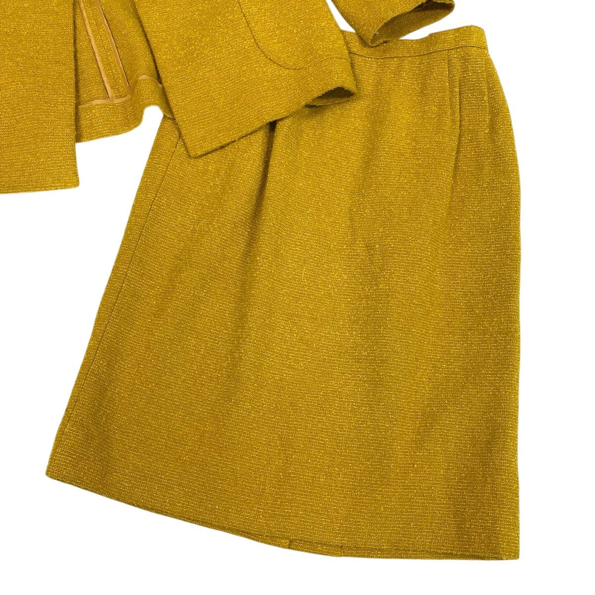 2g2 【美品】 YVES SAINT LAURENT イヴサンローラン セットアップ スカートスーツ ツイードジャケット サイズ36 イエロー系 レディースu02t