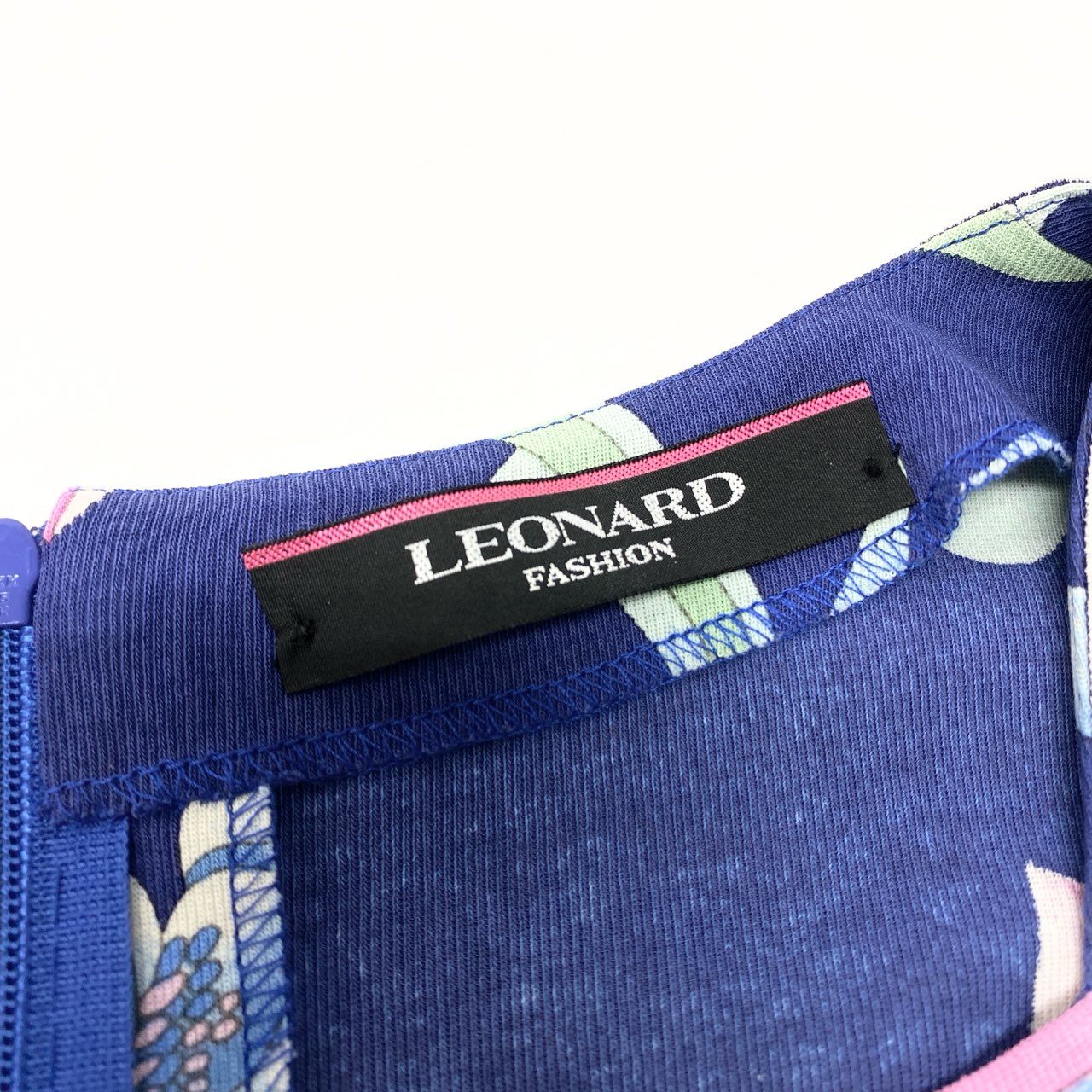 11b6 LEONARD レオナール 半袖チュニックワンピース 美しい花柄プリント  0369802 42サイズ ネイビー ピンク コットン100％ レディース 女性用u02t