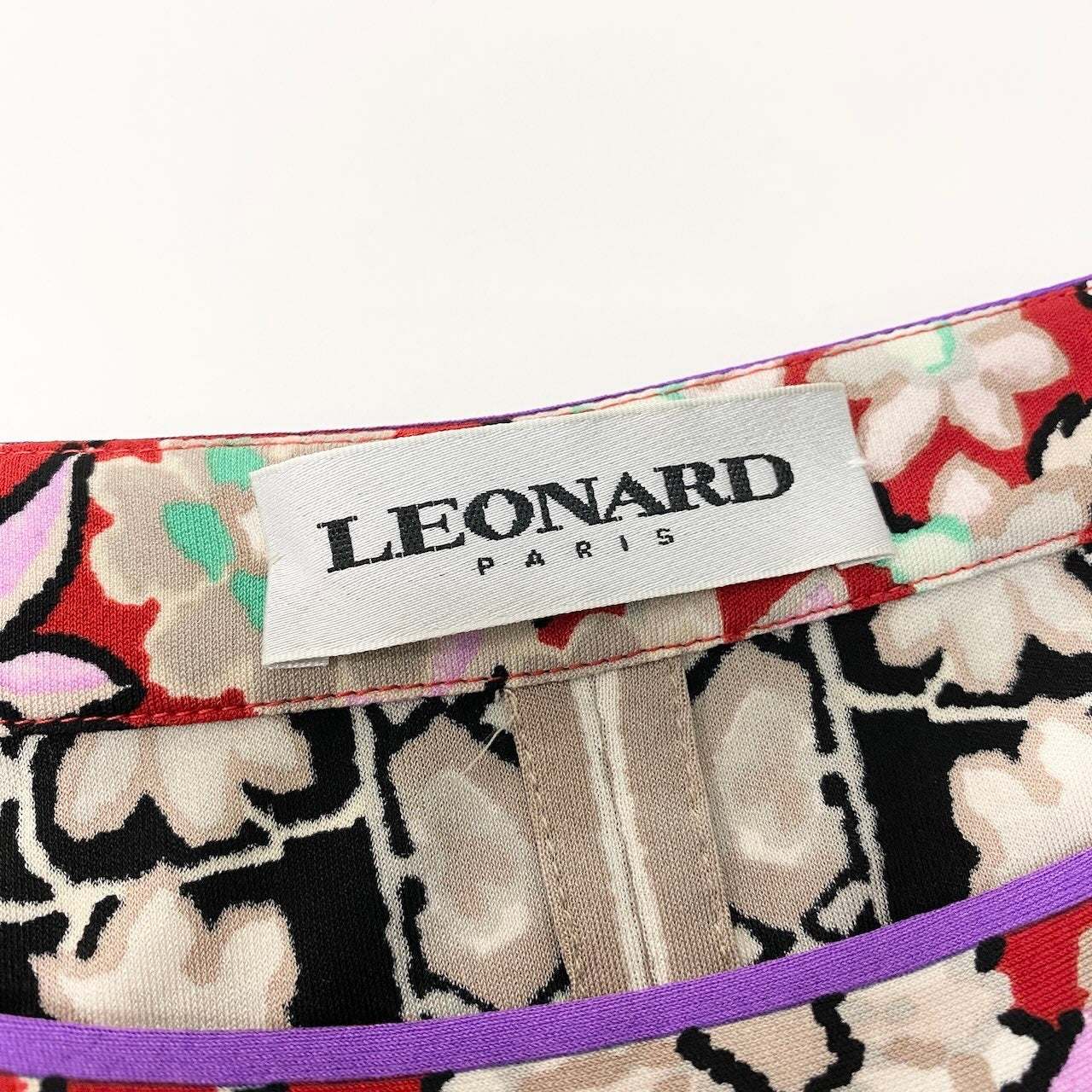 34d12 LEONARD PARIS レオナール ロングスリーブワンピース 美しい花柄プリント イラスト風 ストレッチ イタリア製 サイズ40 マルチカラー シルク100％ レディース 女性用u02t